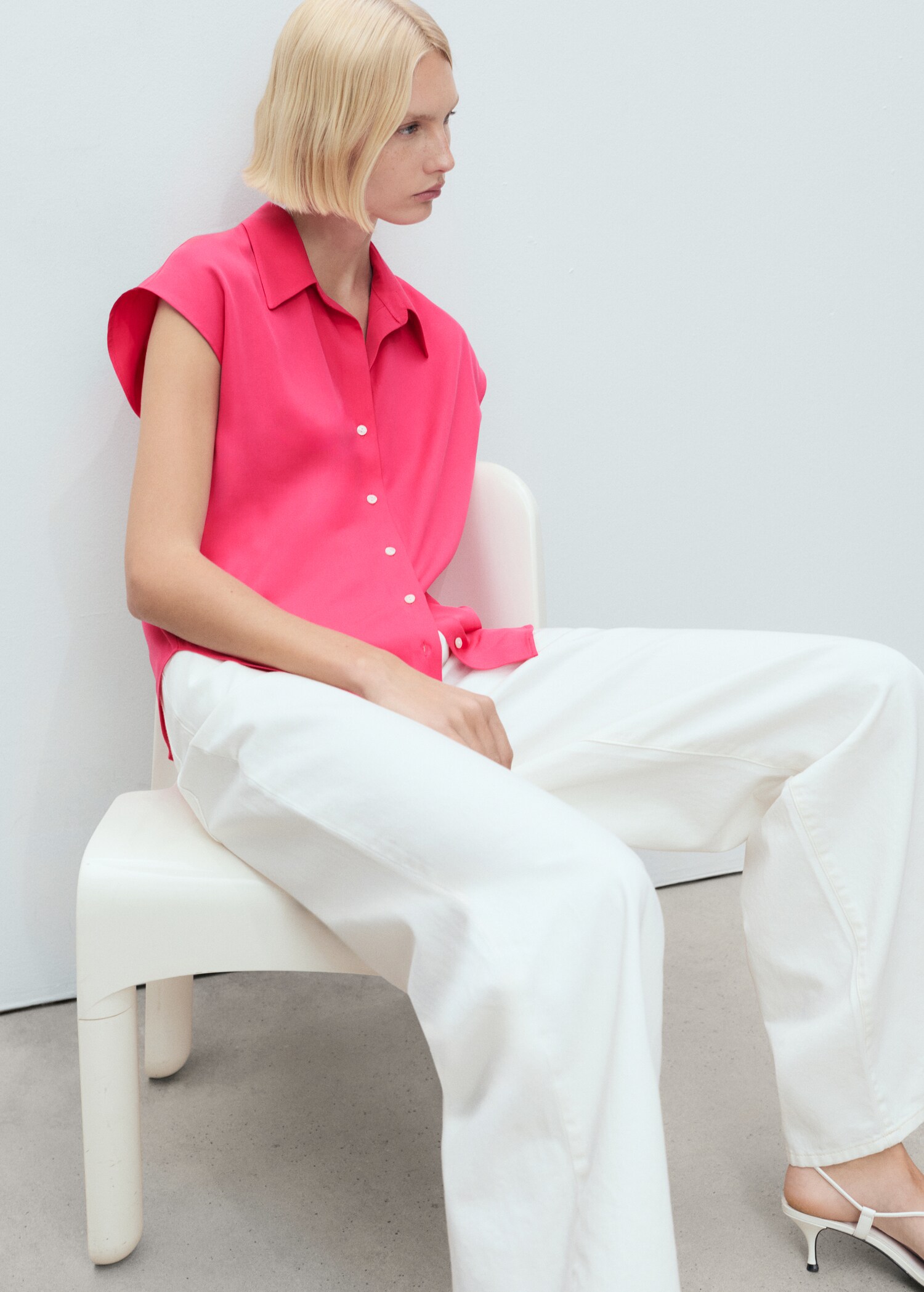 Lyocell sleeveless shirt - Details of the article 2