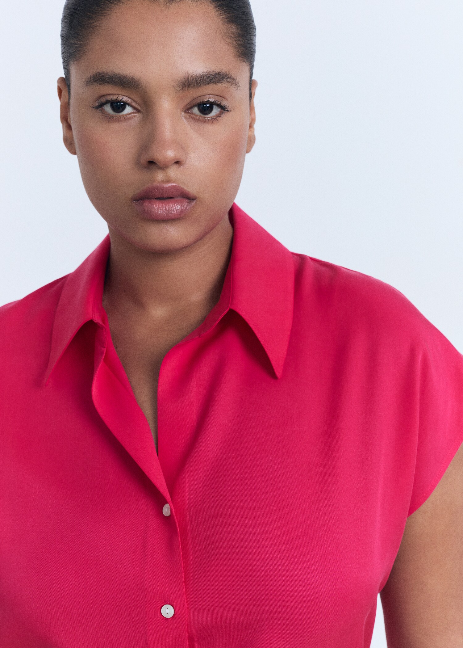 Lyocell sleeveless shirt - Details of the article 4
