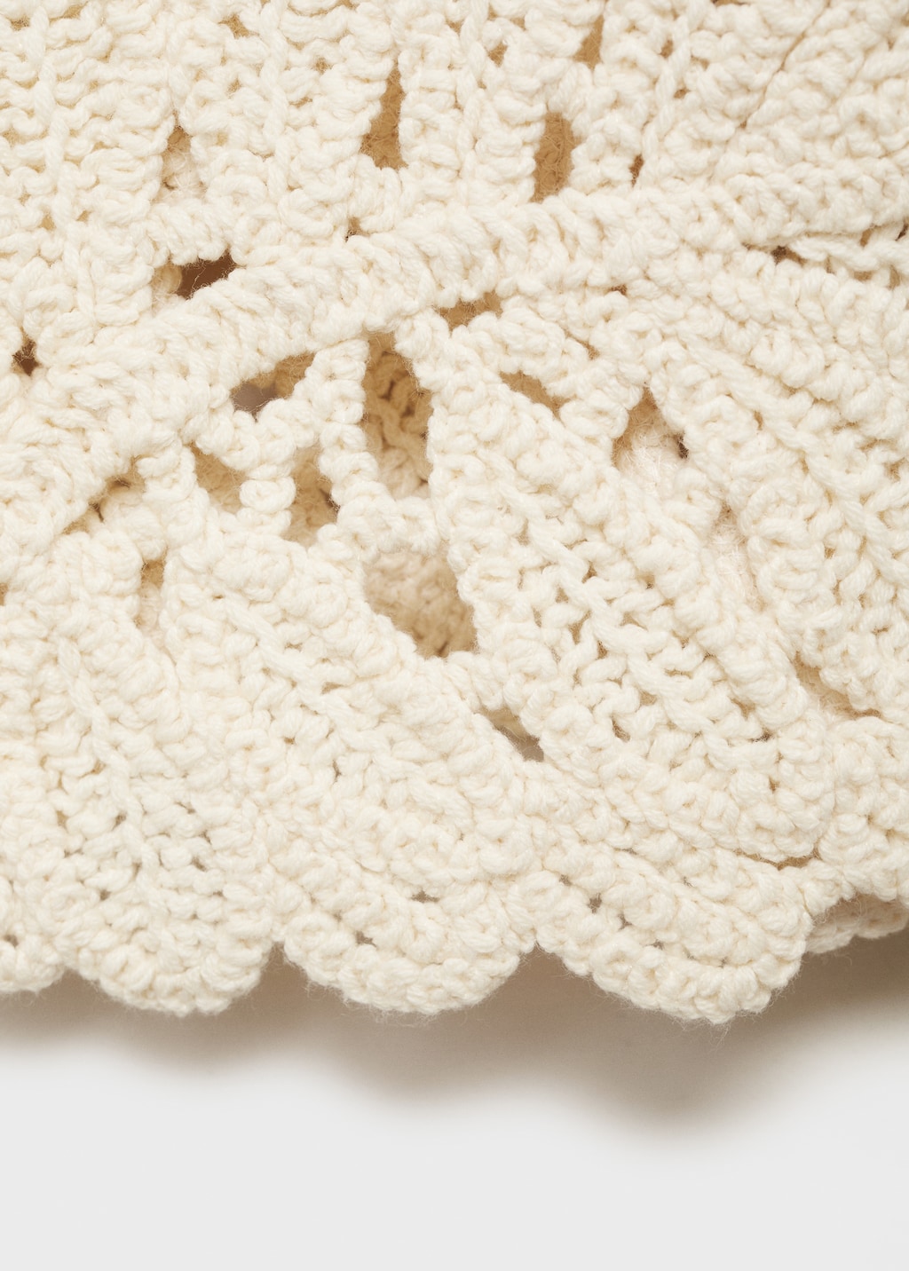 Mango Knitted jacket with scalloped hem