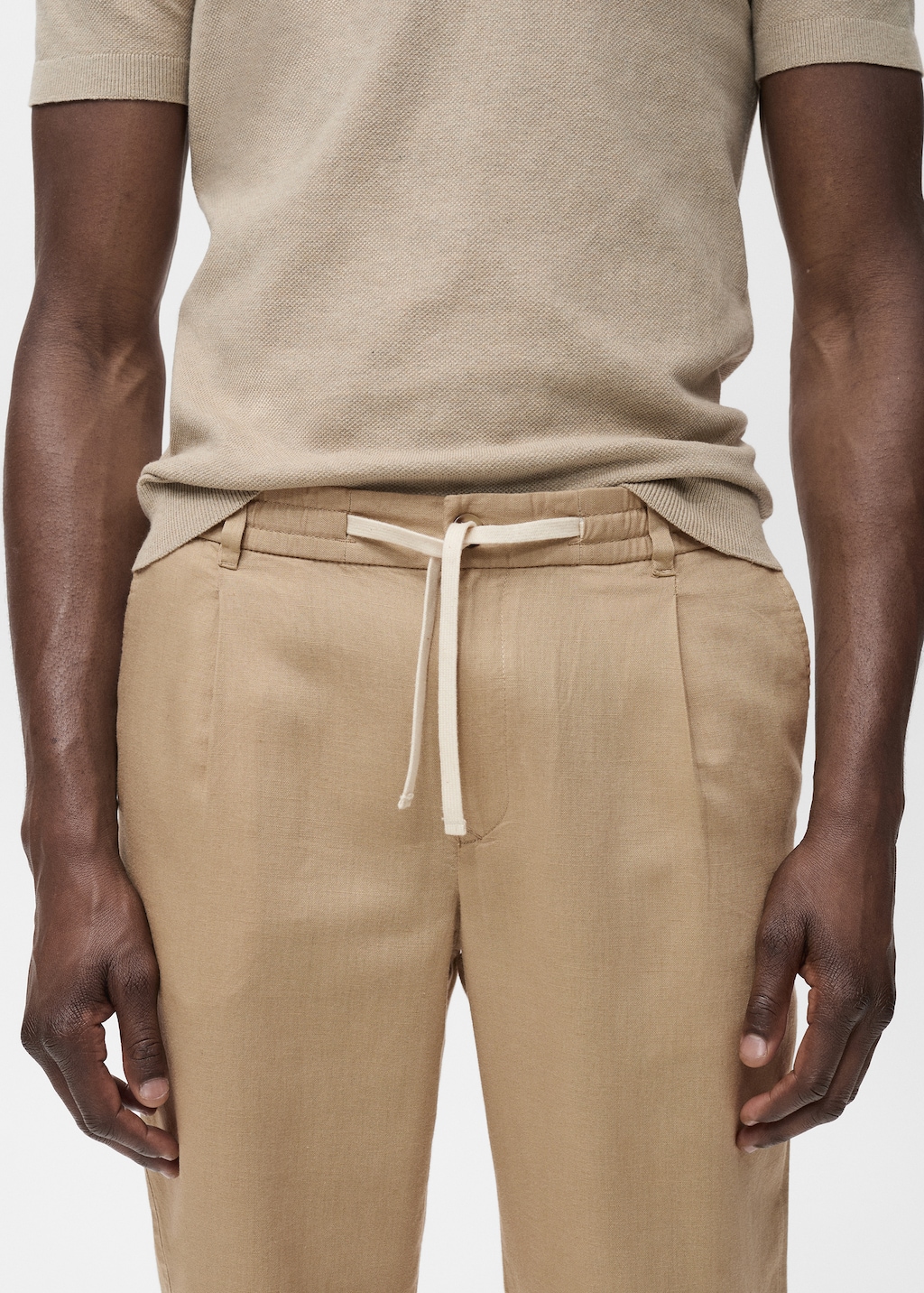 Slim-fit pants with drawstring