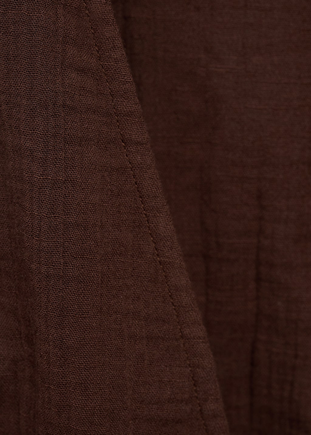 Ruffled top with bows