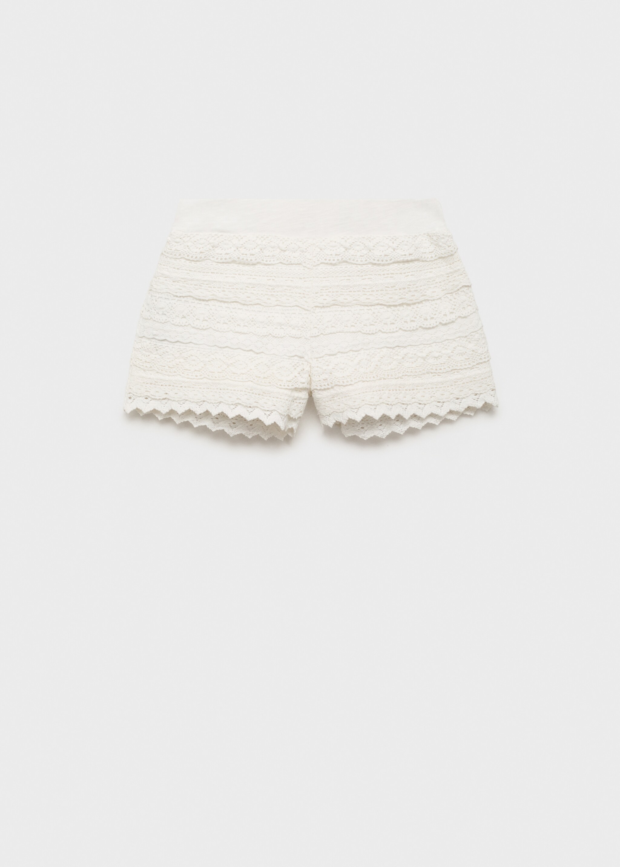 Crochet shorts with ruffles - Article without model