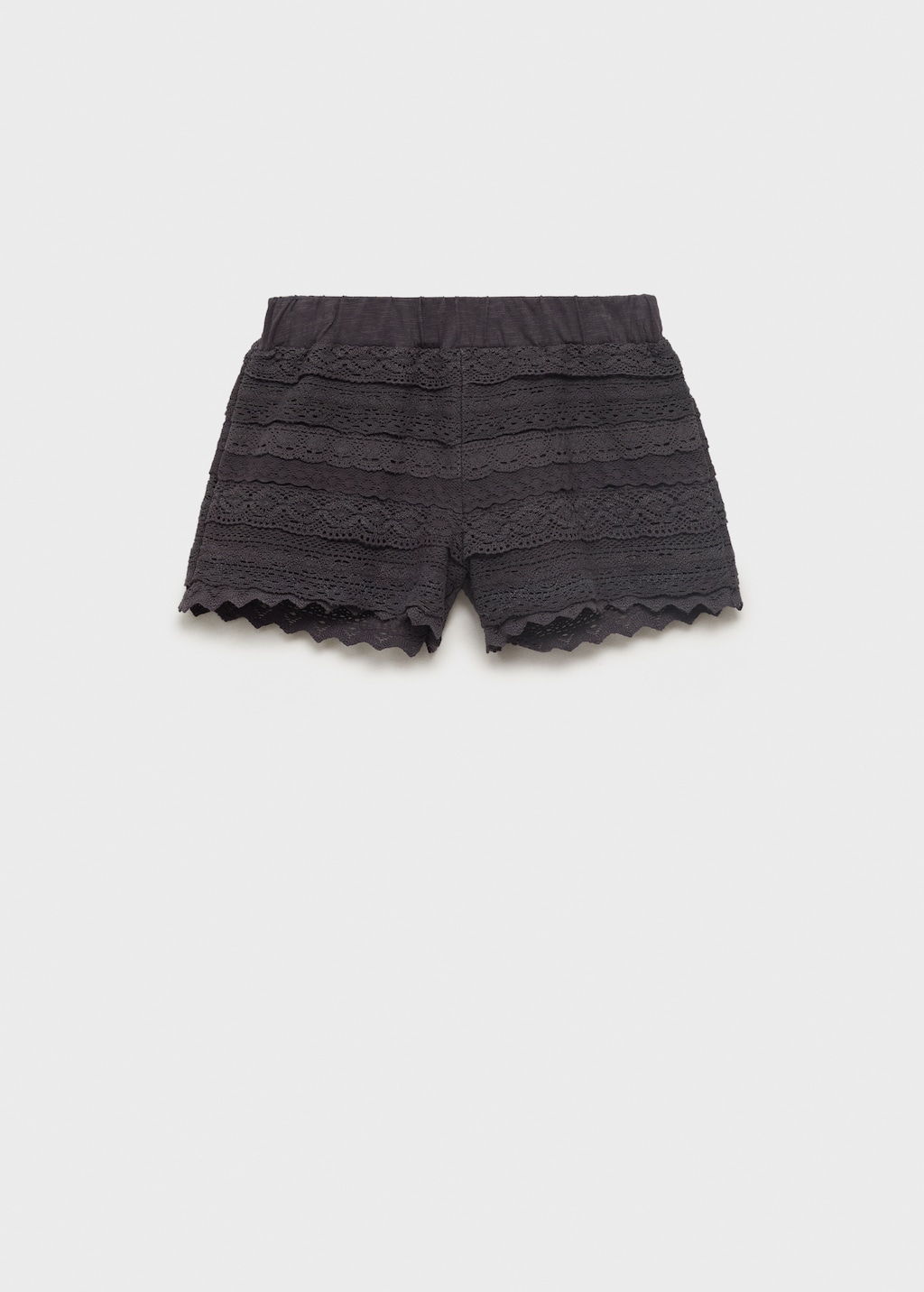 Crochet shorts with ruffles