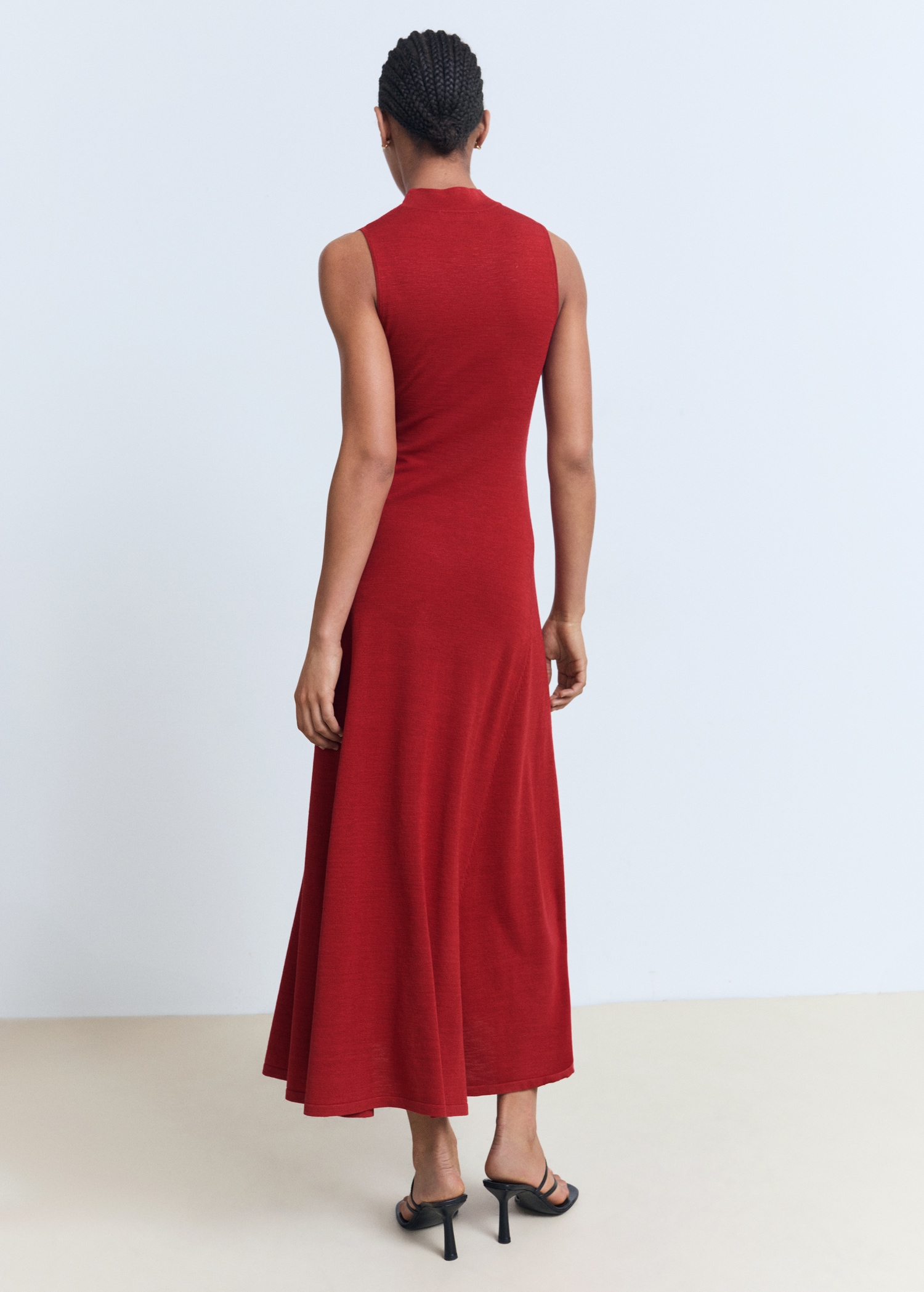 Fine-knit flared dress - Reverse of the article