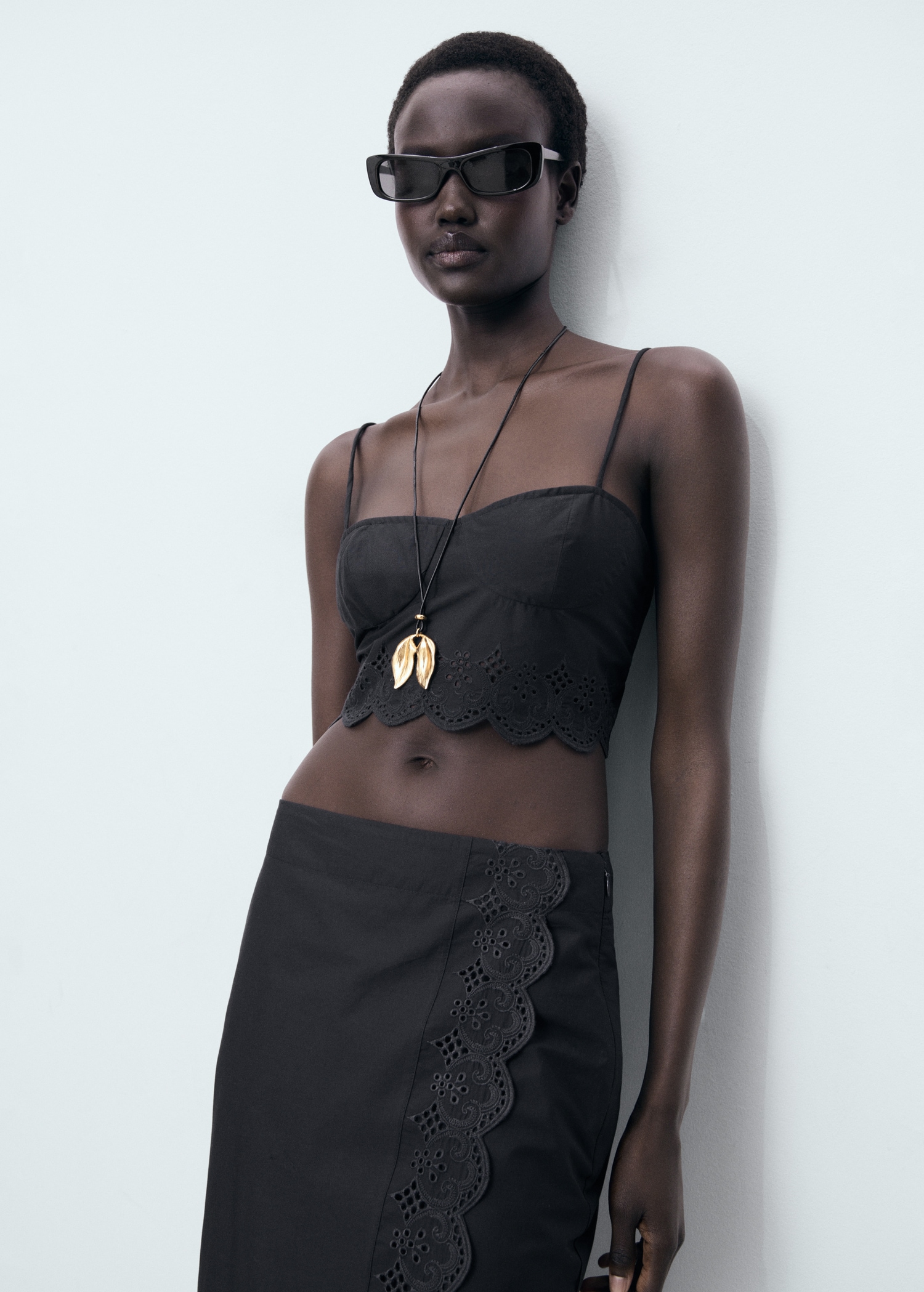 Gonna cotone ricamata