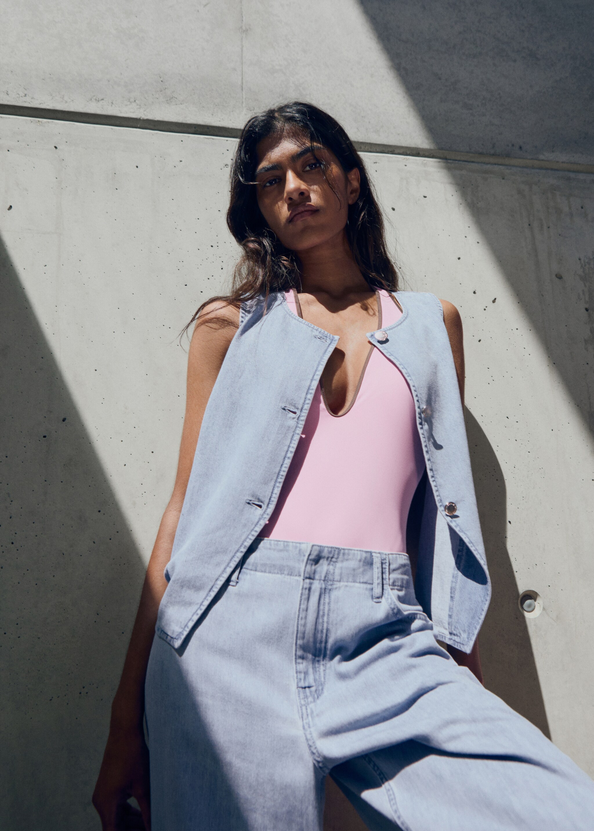 Buttoned denim gilet - Medium plane