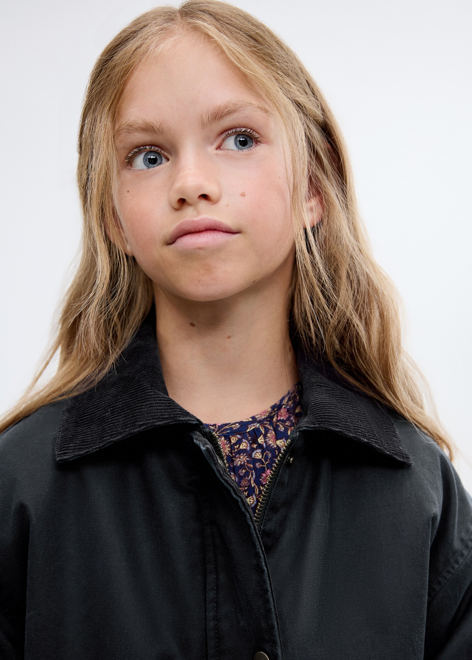Waxed-effect parka - Details of the article 1