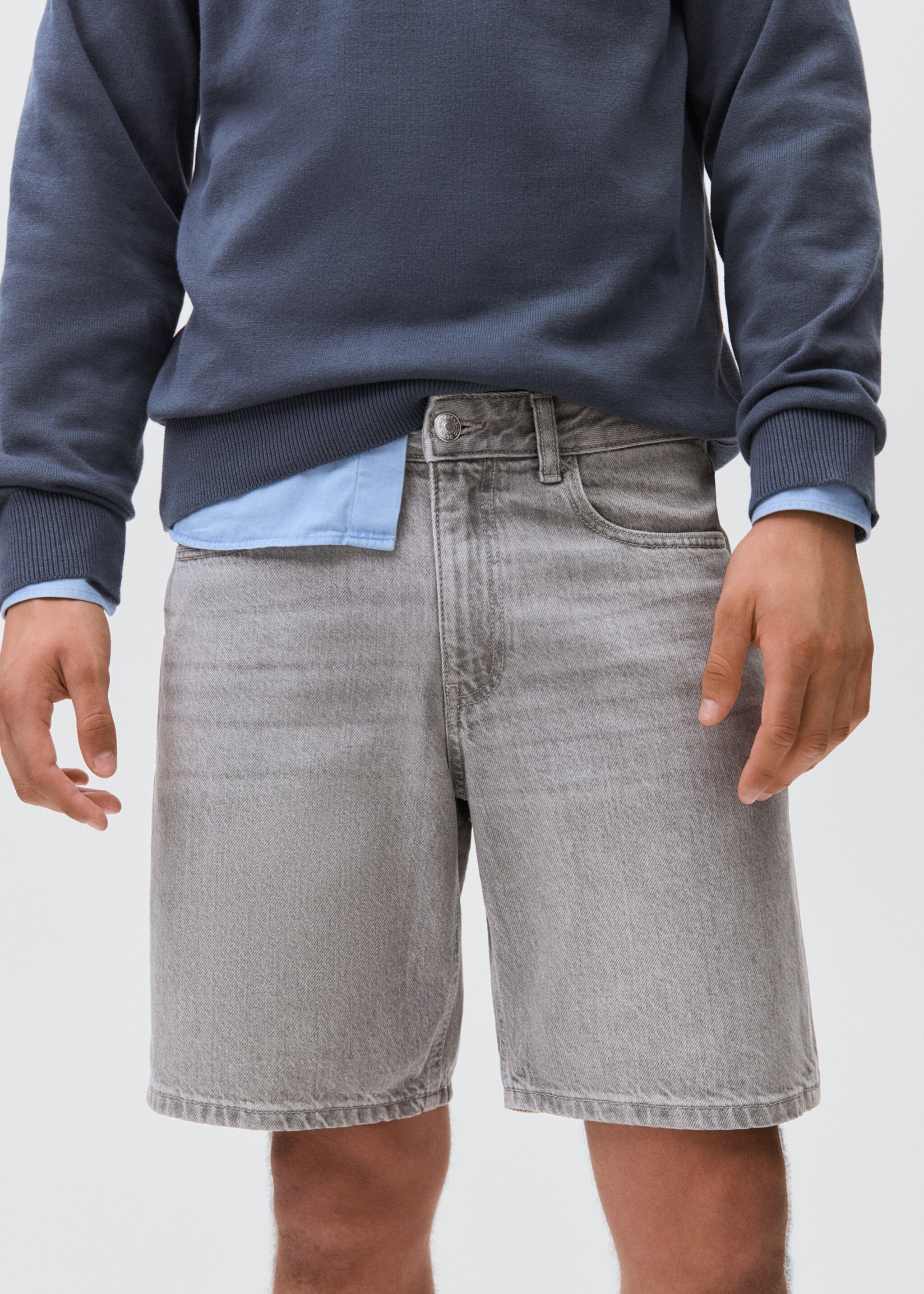 Cotton denim shorts - Details of the article 6, Denim Grey. Ref: 17071211-00.