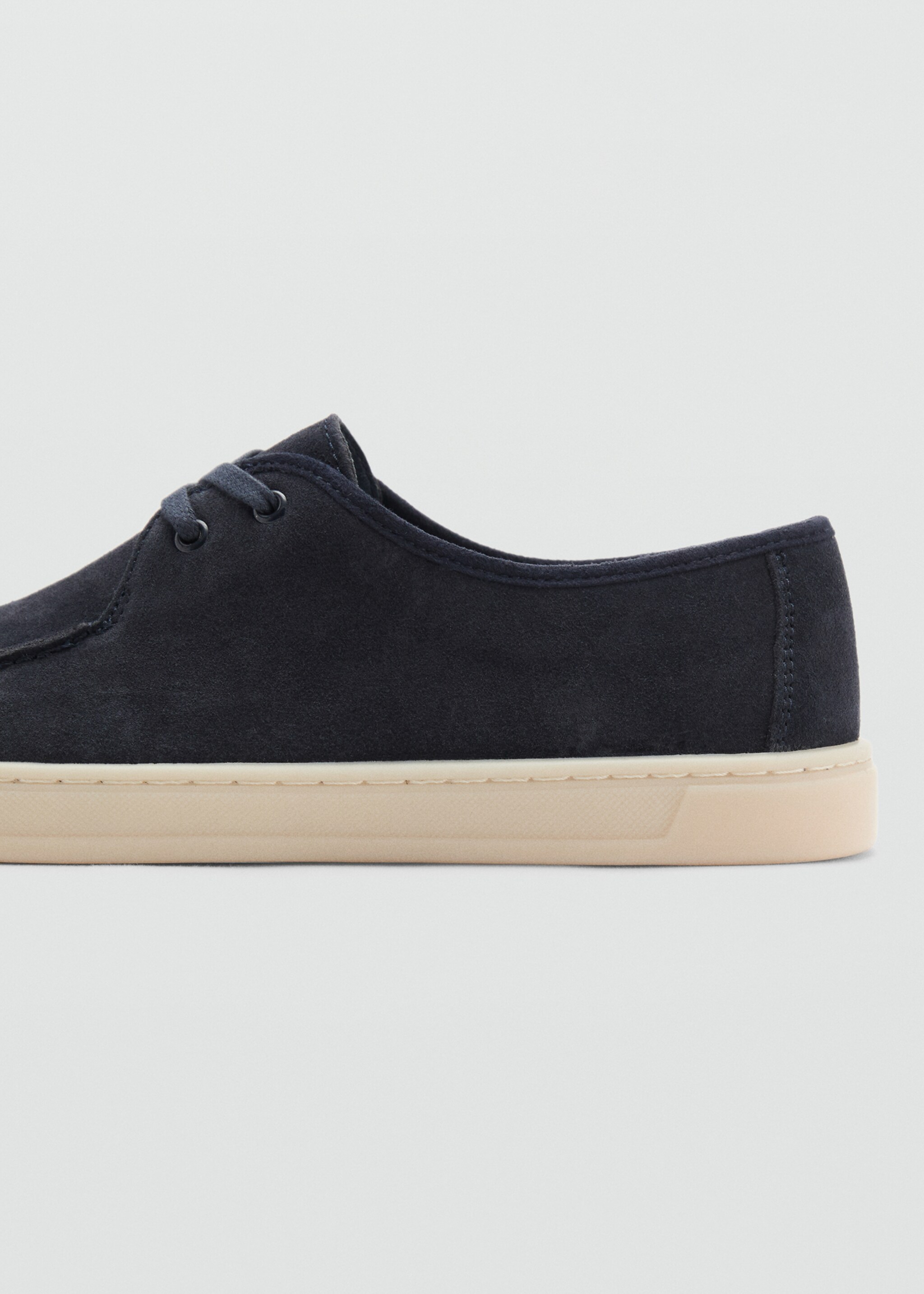 Suede nautical shoes - Details of the article 1