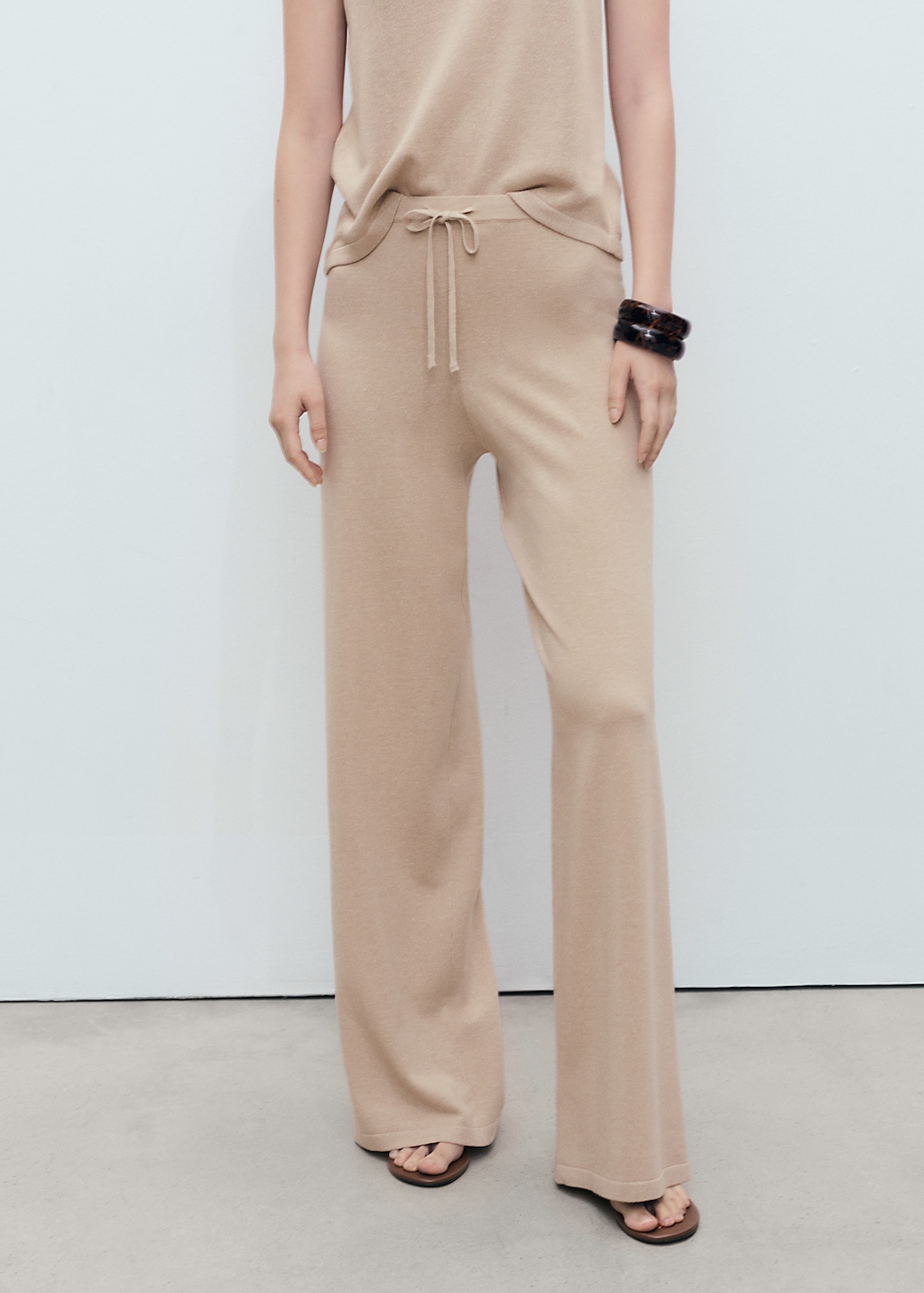 Straight knitted pants