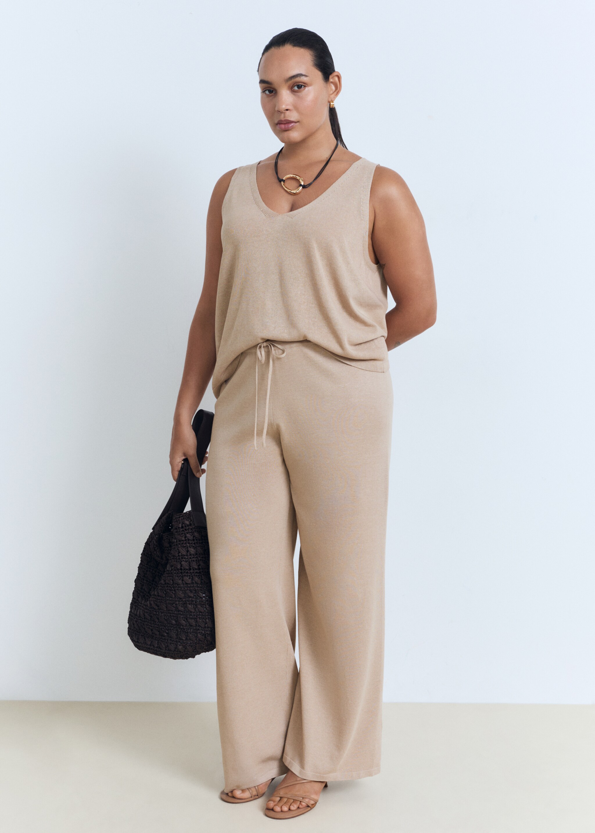 Straight knitted trousers - Details of the article 3