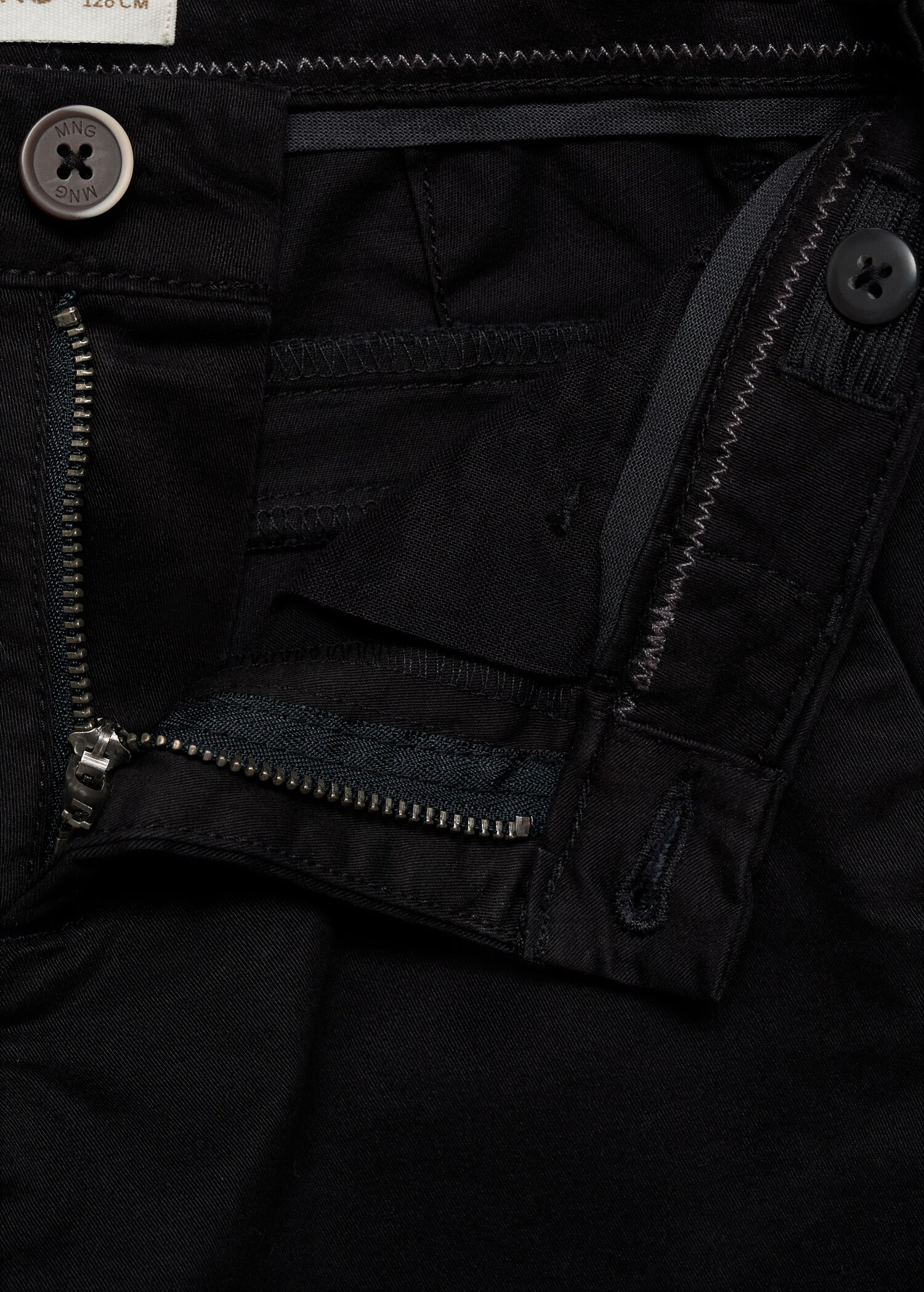 Plain chino trousers - Details of the article 8