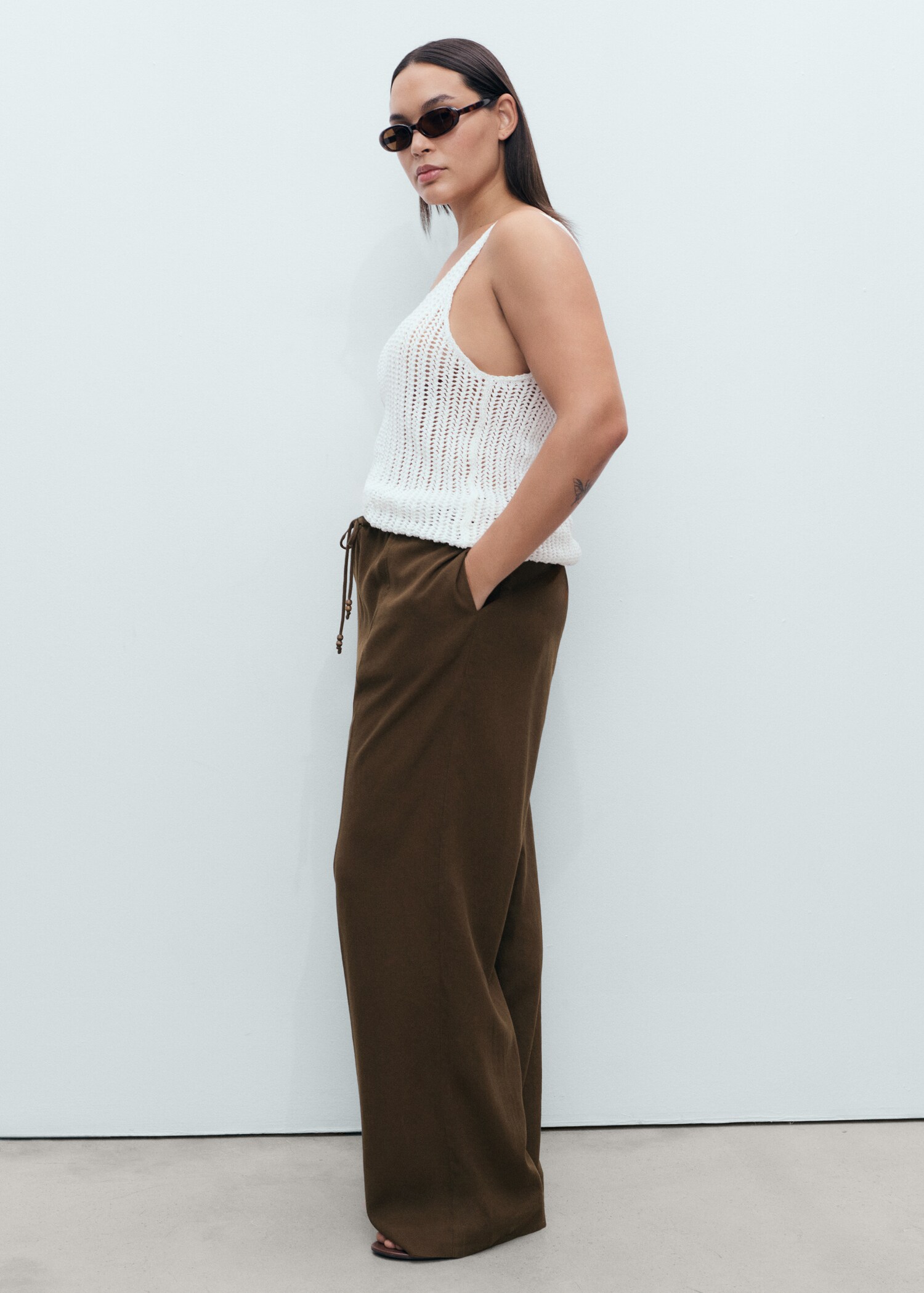 Linen-blend elastic waist trousers - Details of the article 3