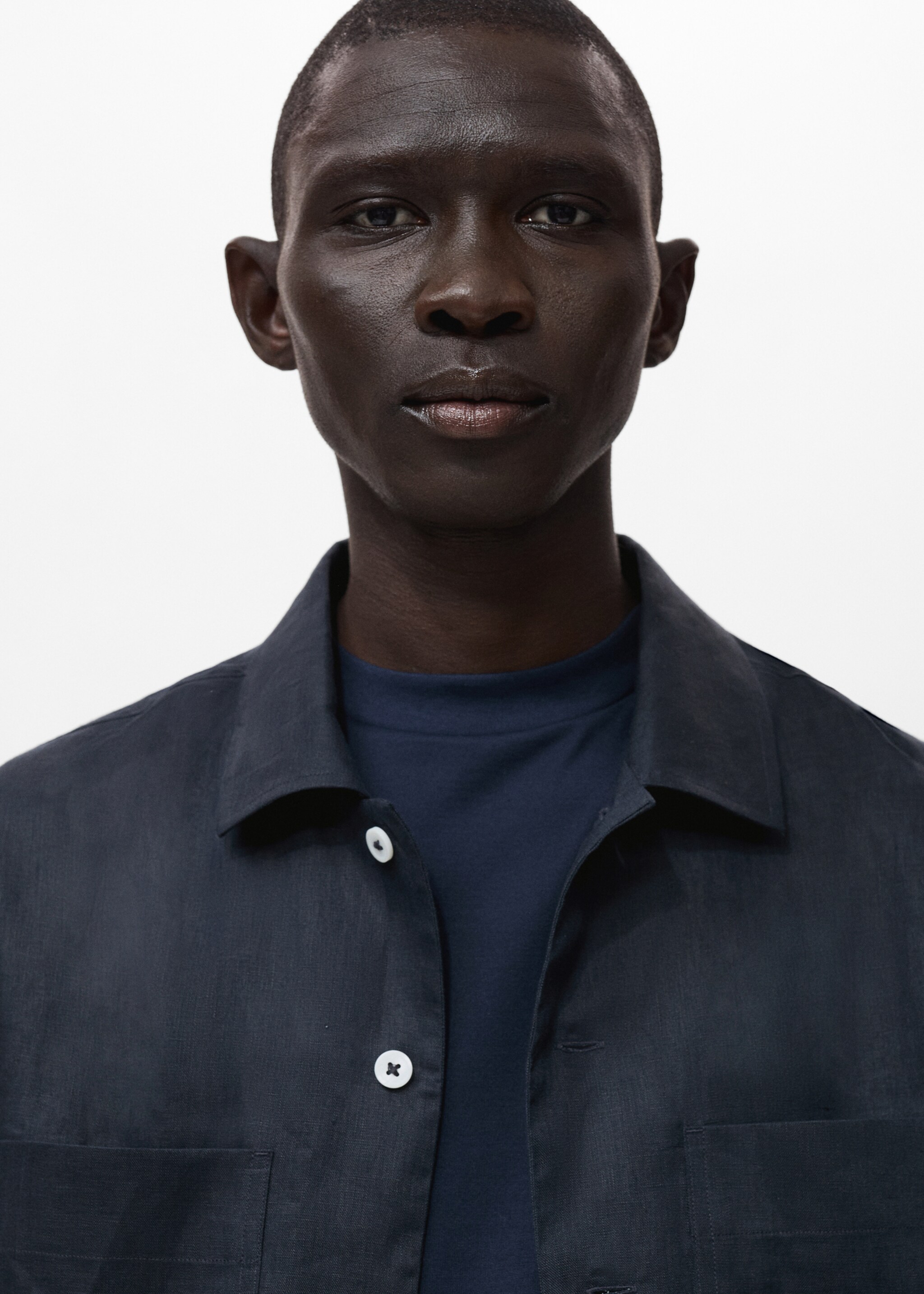 100% linen lightweight overshirt - Details of the article 1