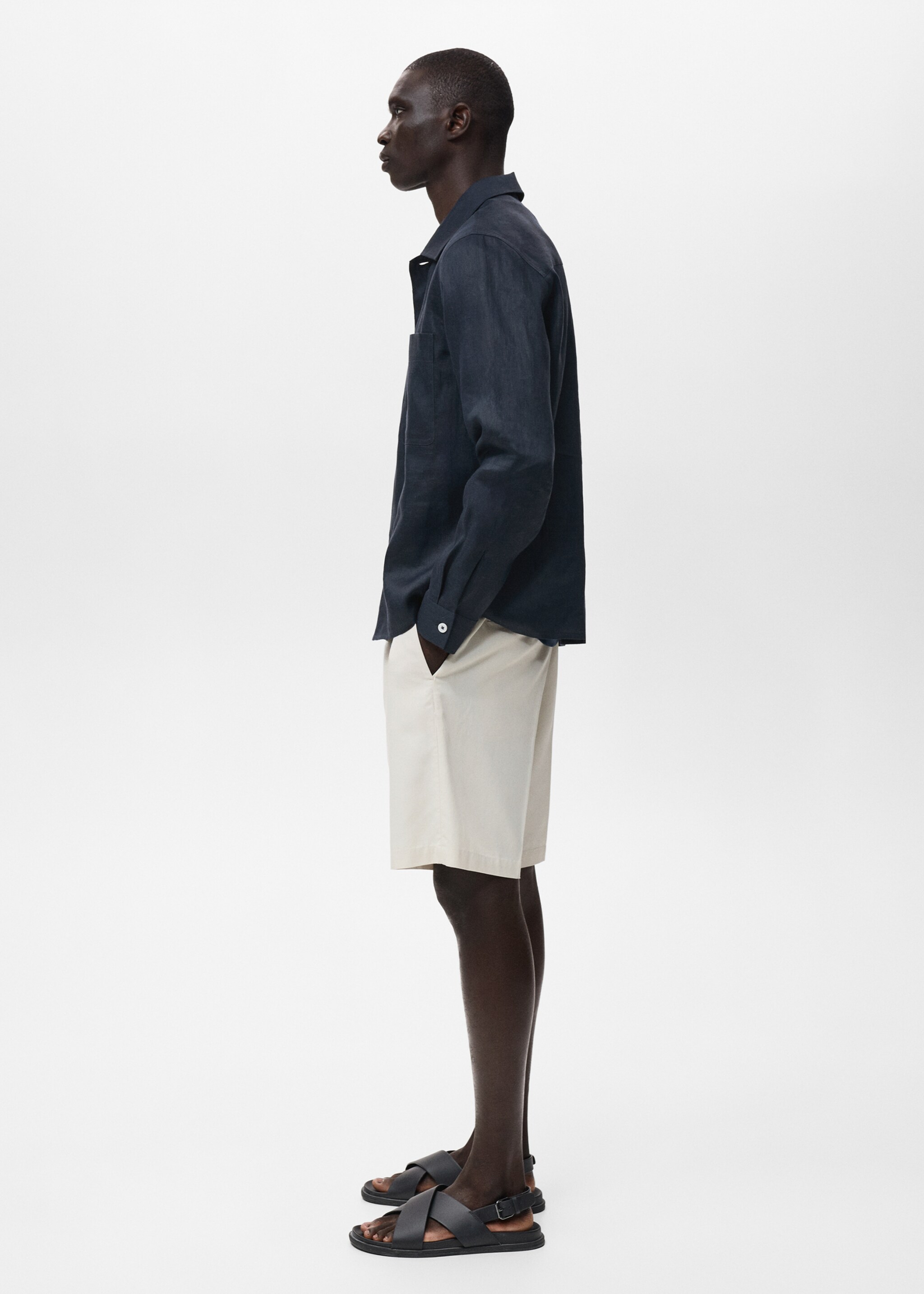 100% linen lightweight overshirt - Details of the article 2
