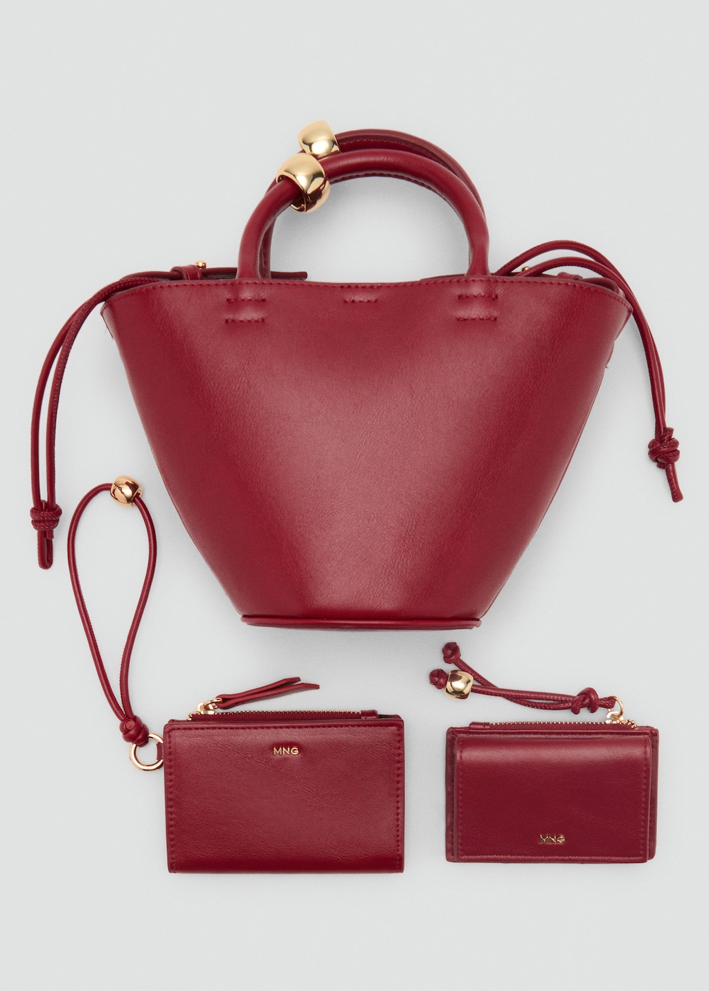 MANGO メタリックなディテールが特徴のミニショッパーバッグ 77046000_99_B.jpg?imwidth=2048