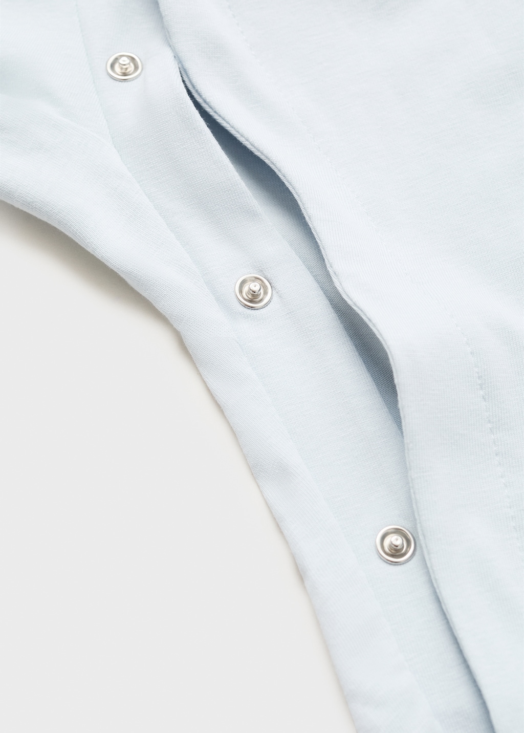 Baby-neck pajamas with pockets