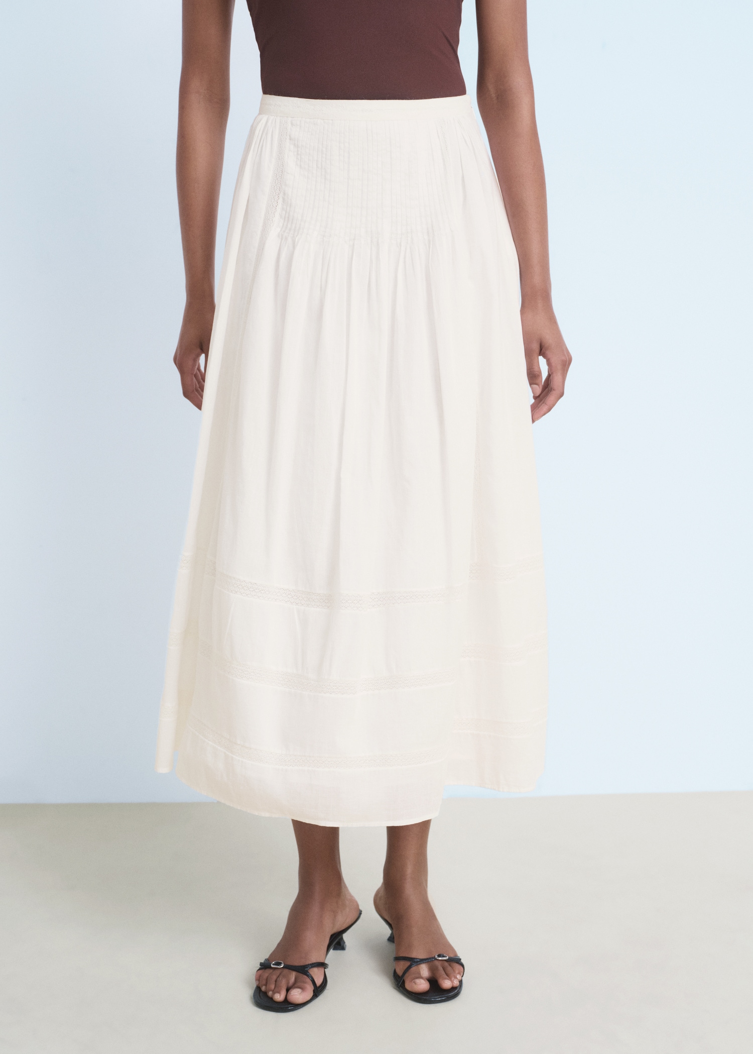 Jupe coton dentelle - Plan moyen