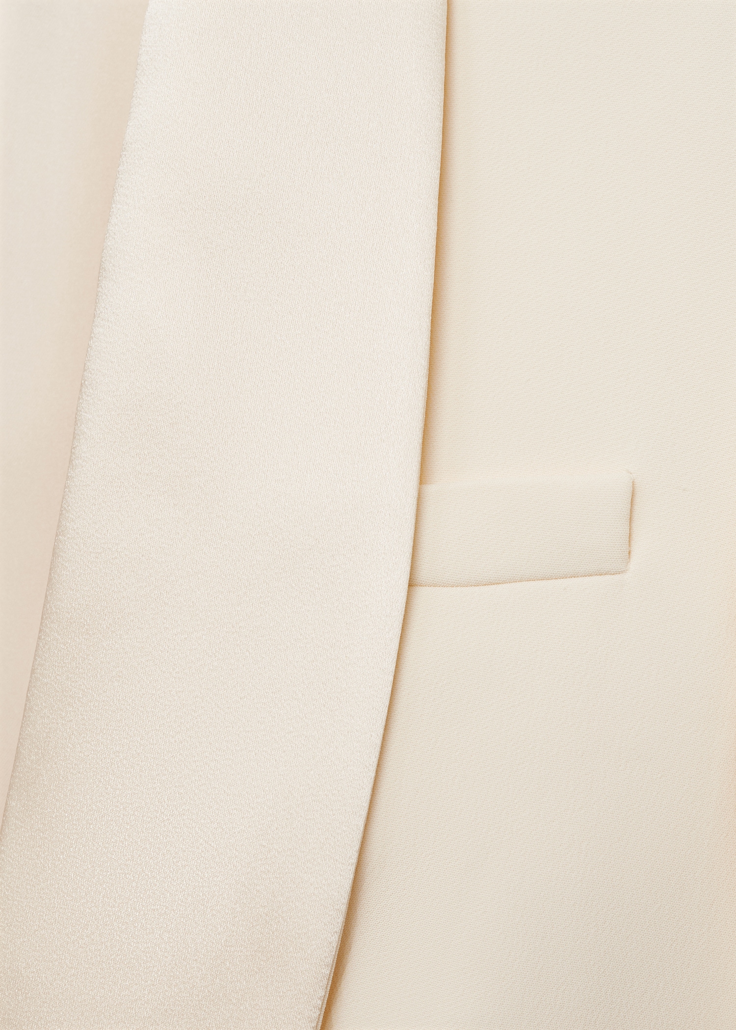 Suit jacket with satin lapels - Details of the article 8