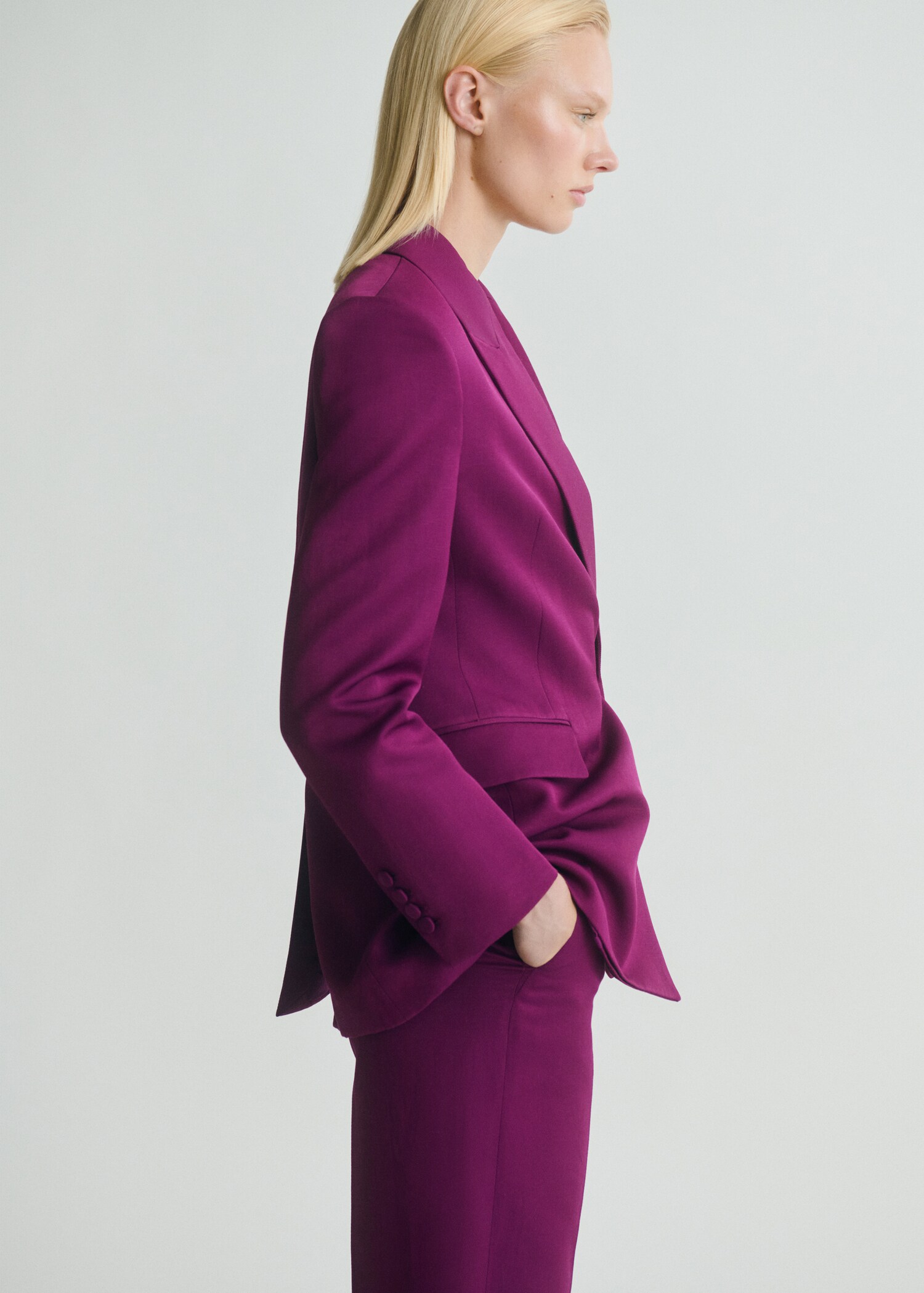 Linen-blend double-breasted suit jacket - Details of the article 2