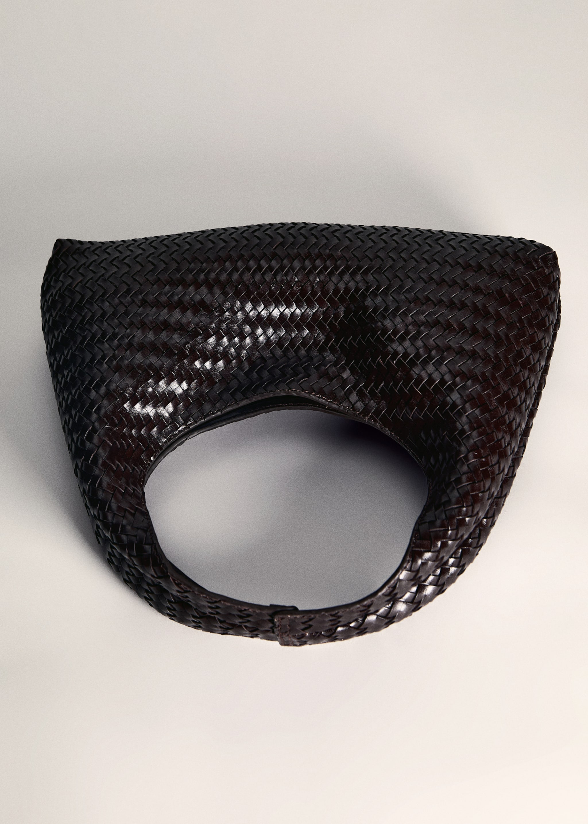 Braided leather handbag - Details of the article 5