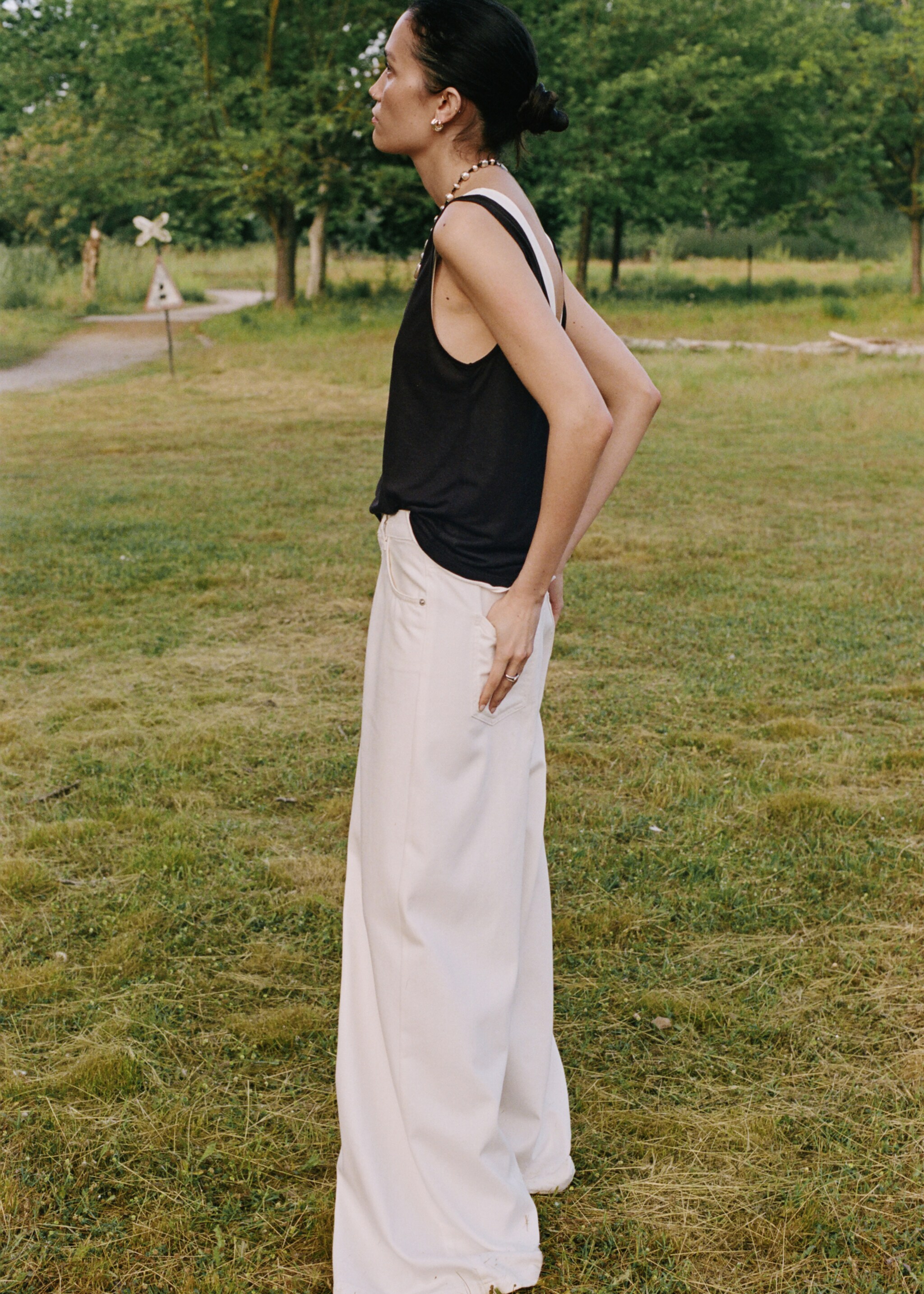 High-rise wideleg jeans - Details of the article 7