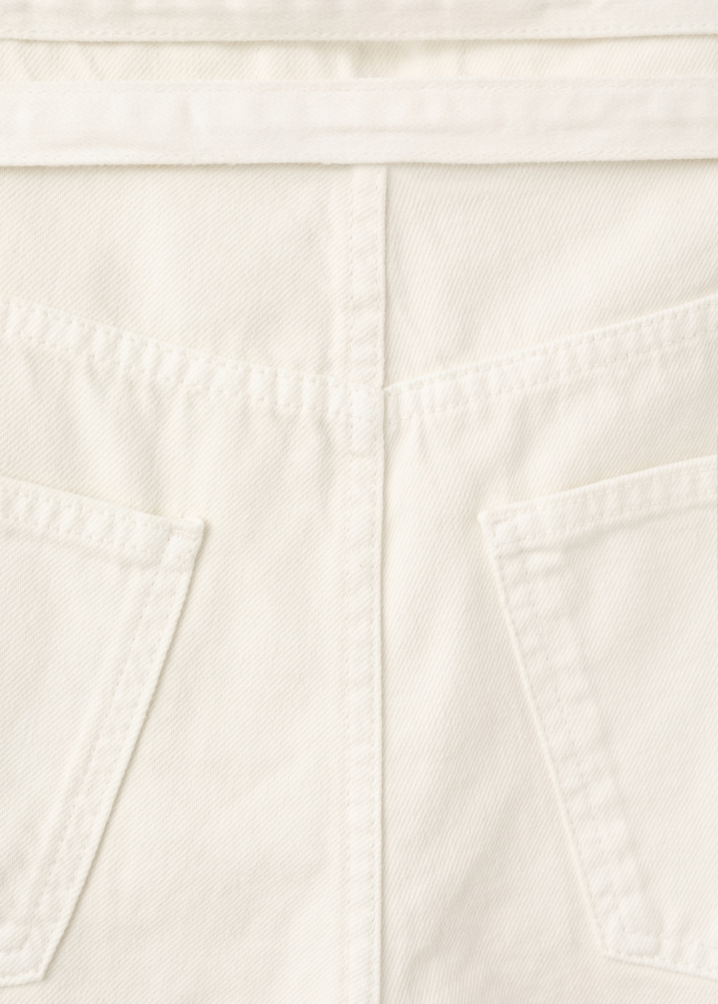 Barrel jeans with double belt