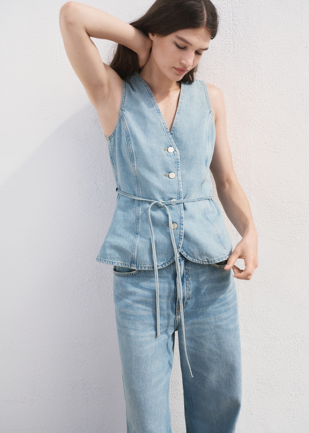 Buttoned denim vest