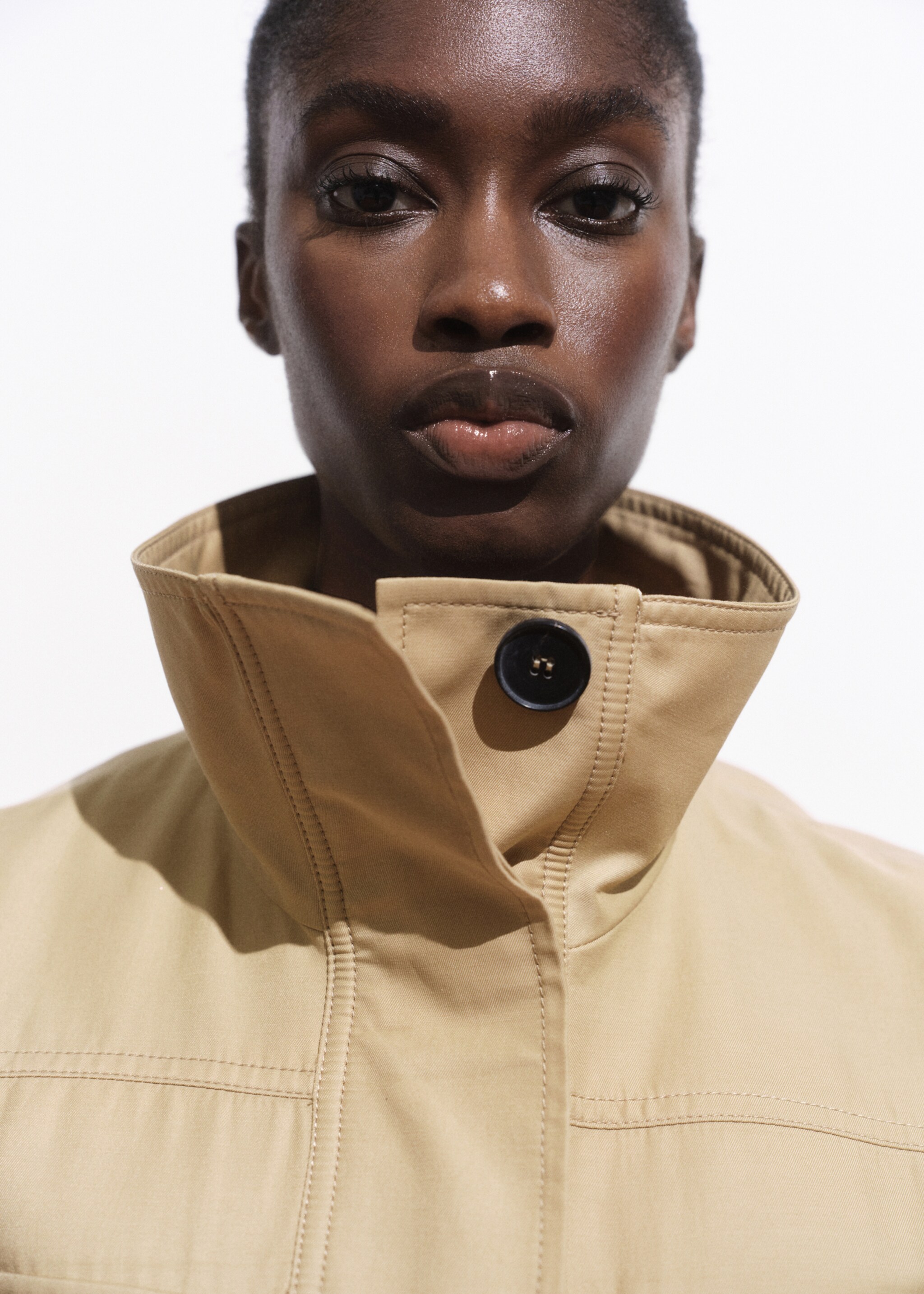 Oversized waistcoat with cargo pockets - Details of the article 1