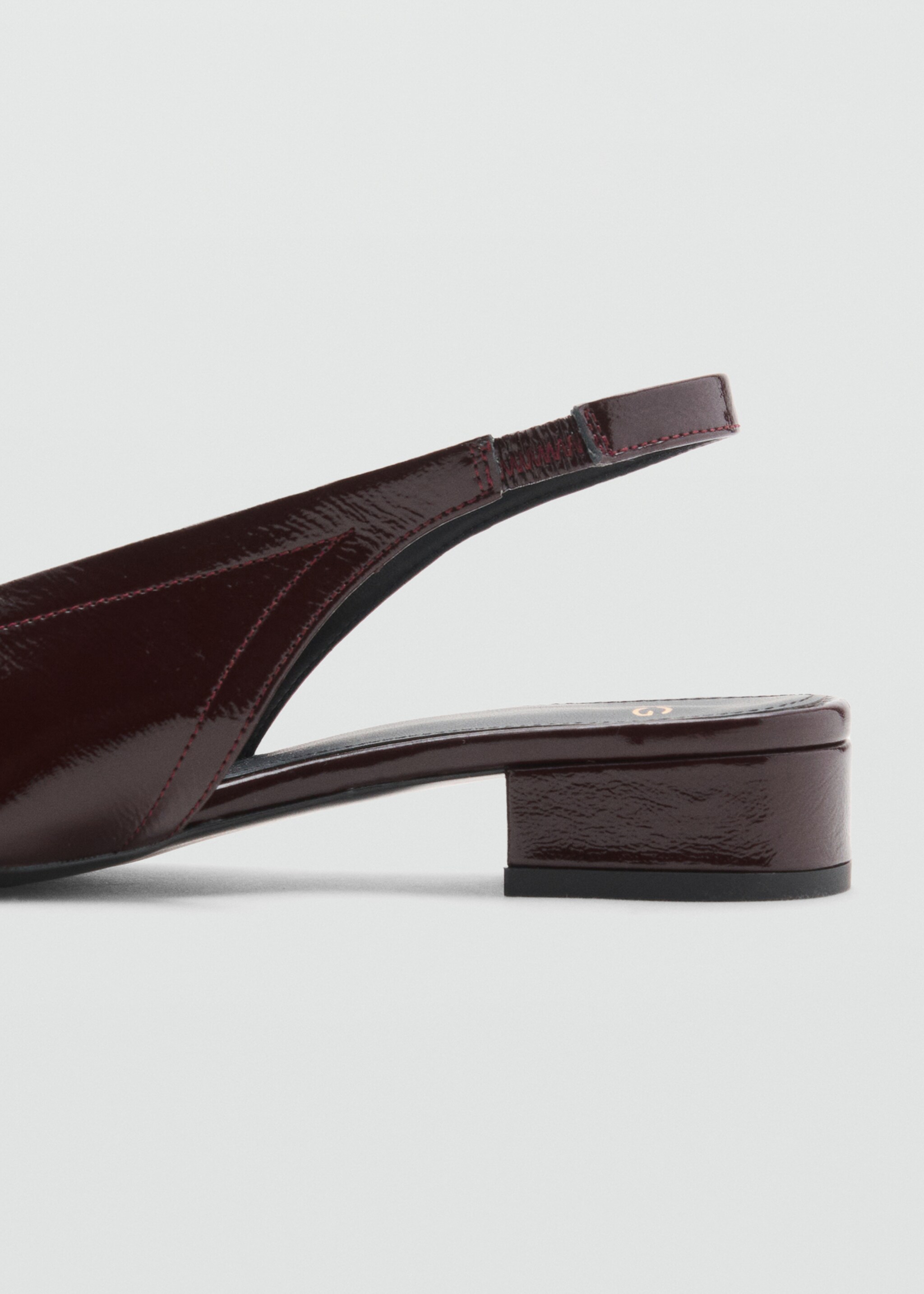 Block heel leather shoes - Details of the article 1