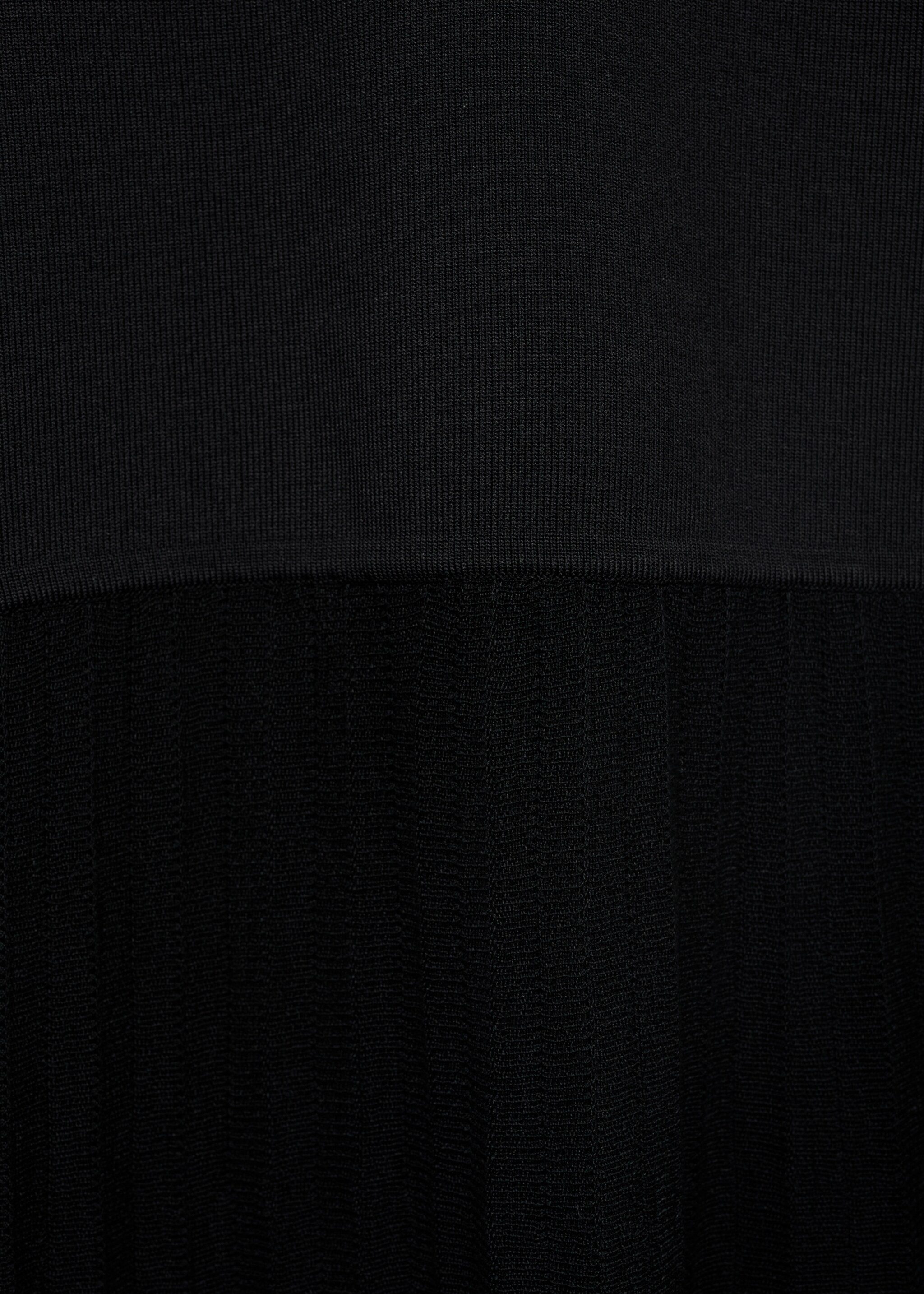 Combined dress with perkins collar - Details of the article 8