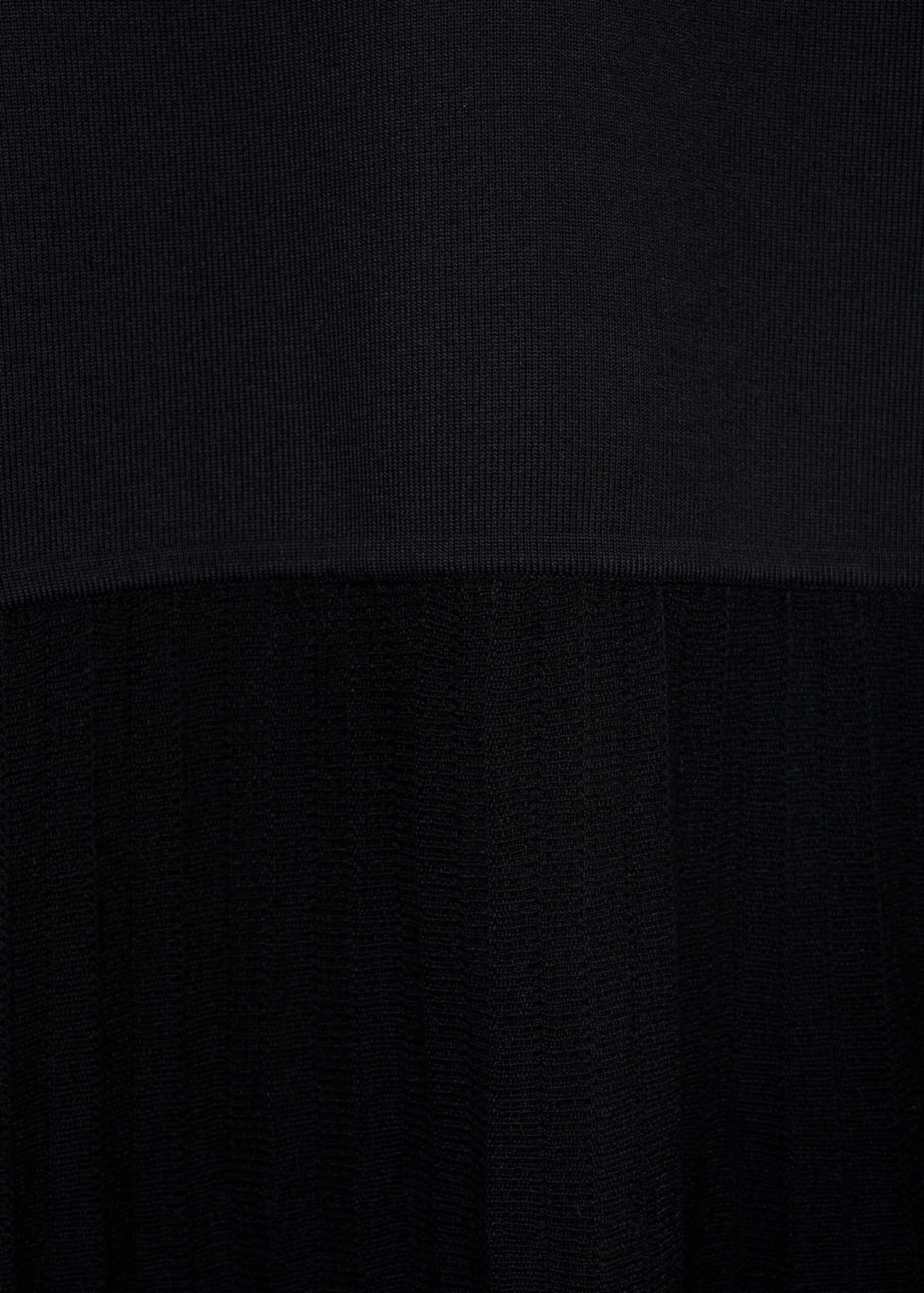 Combined dress with perkins collar - Details of the article 8
