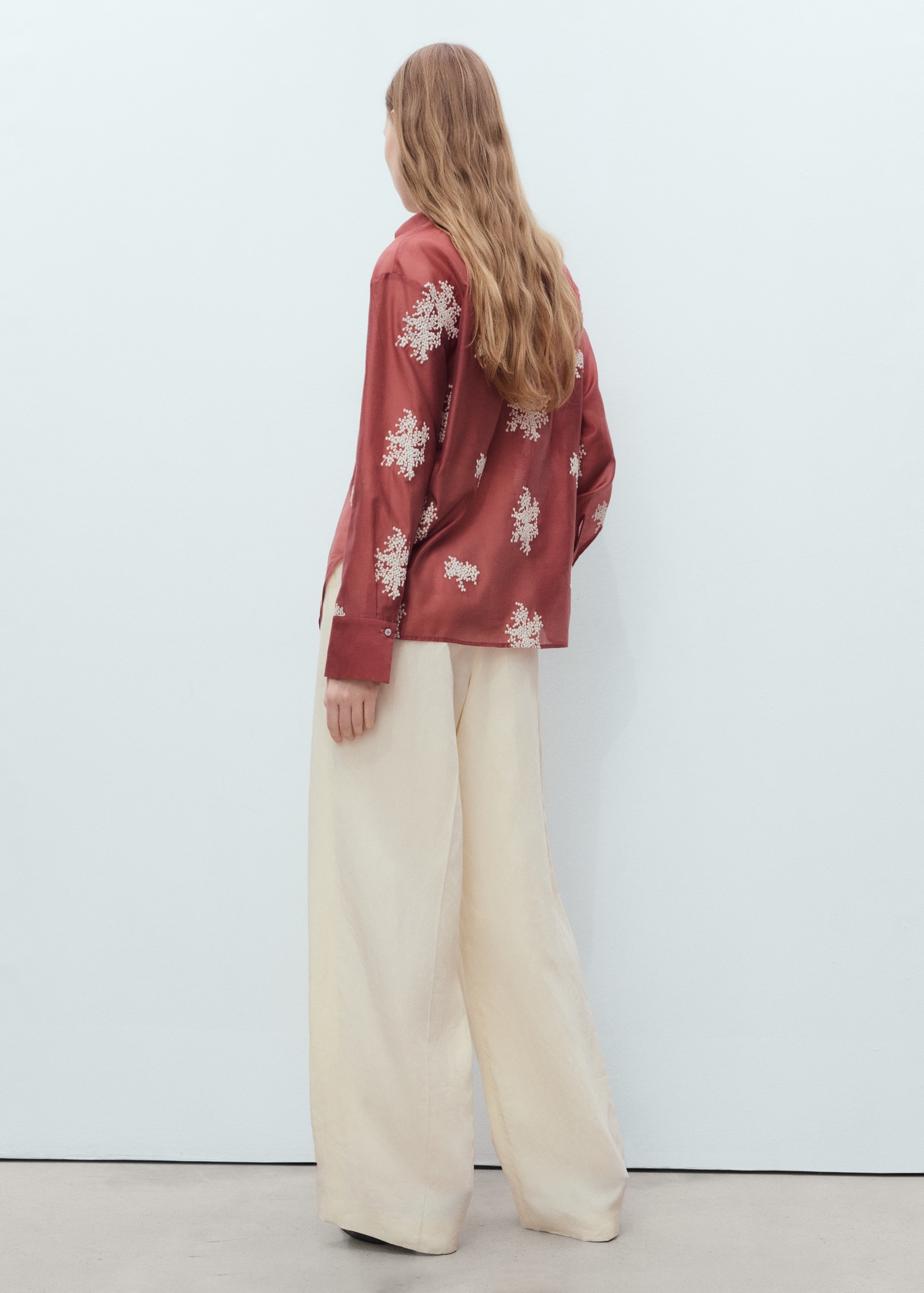 Embroidered lyocell shirt - Reverse of the article