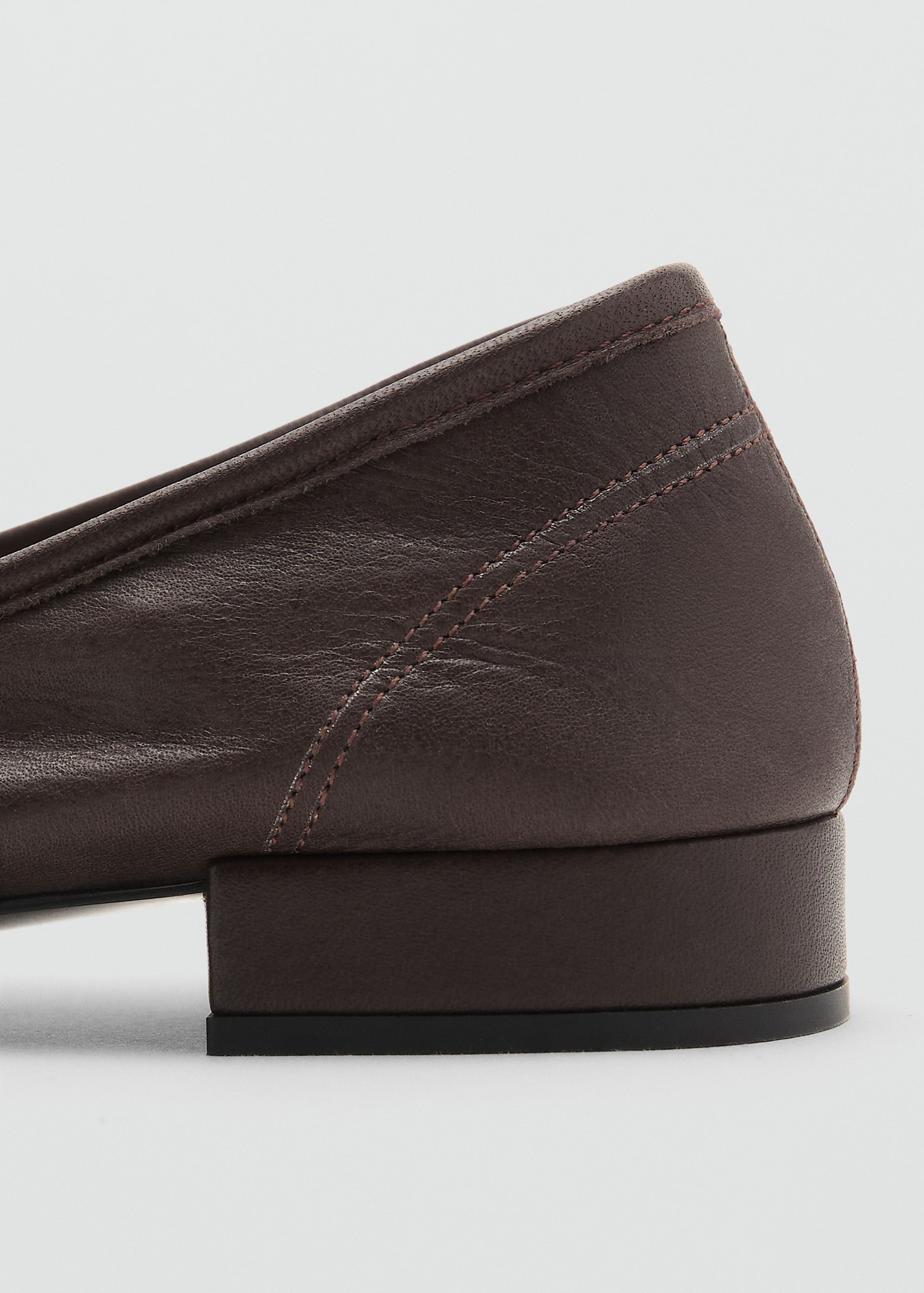 Leather ballet flats with bow - Details of the article 1