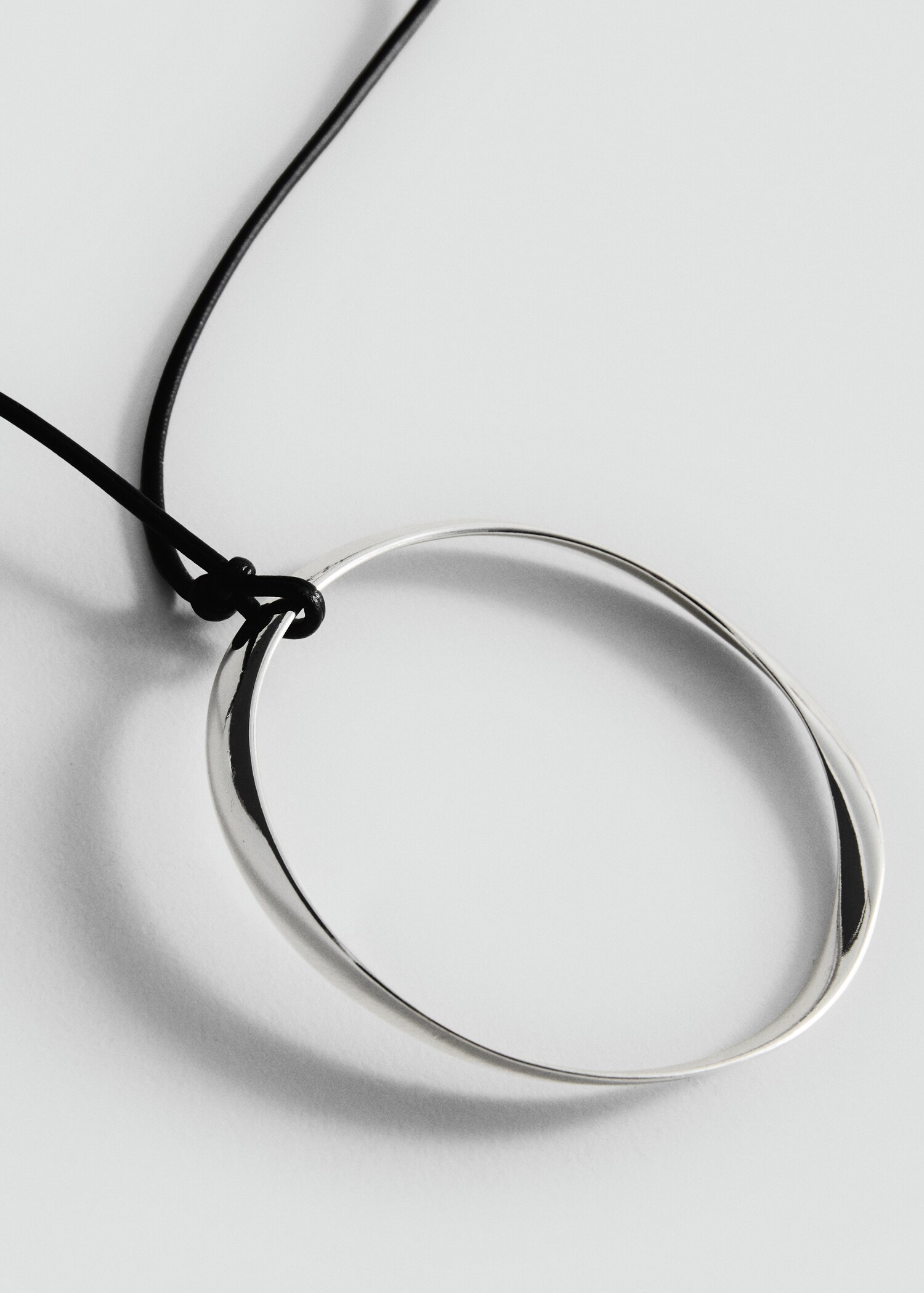 Hoop pendant necklace - Medium plane