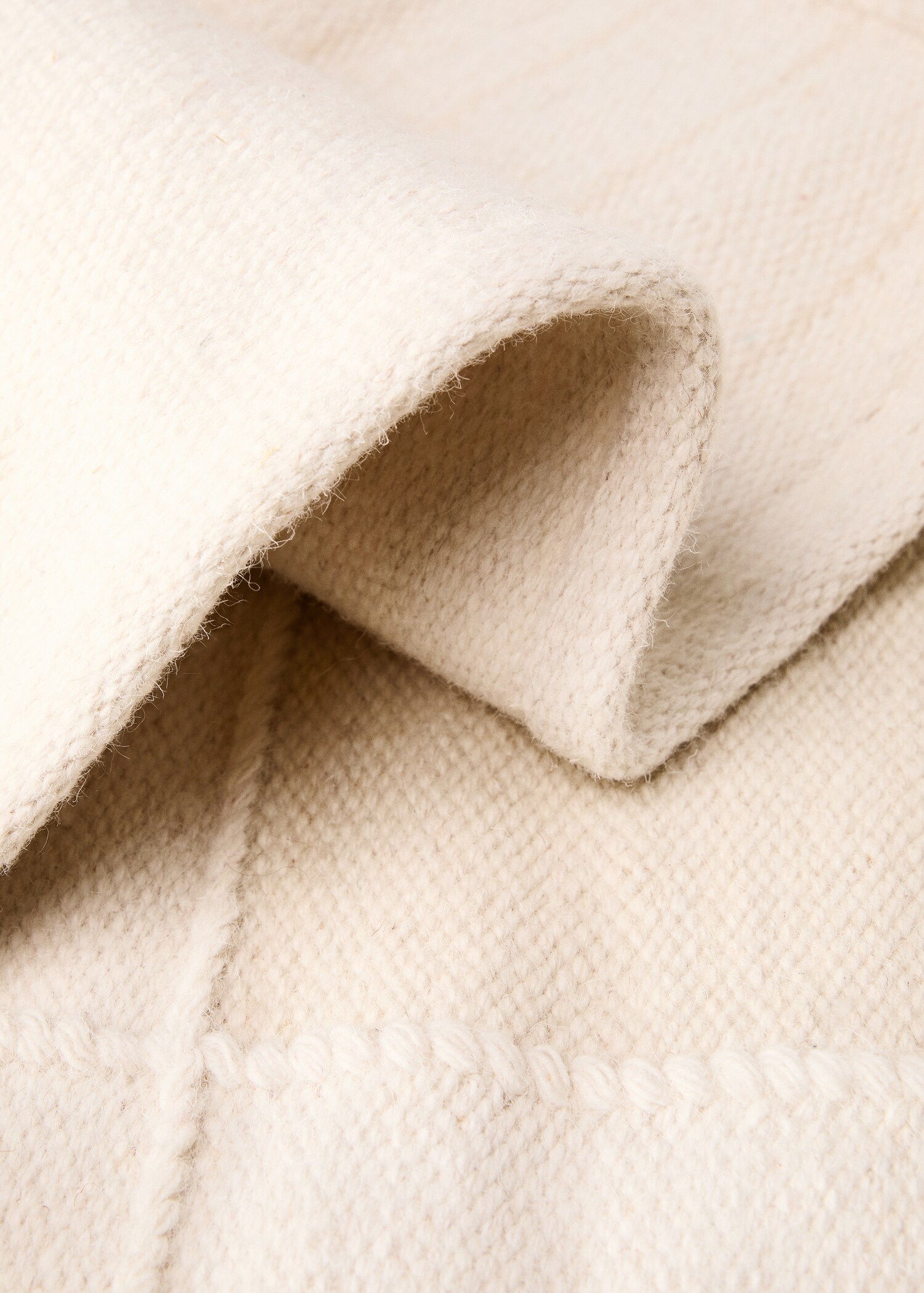 Large wool patchwork-effect rug - Details of the article 2