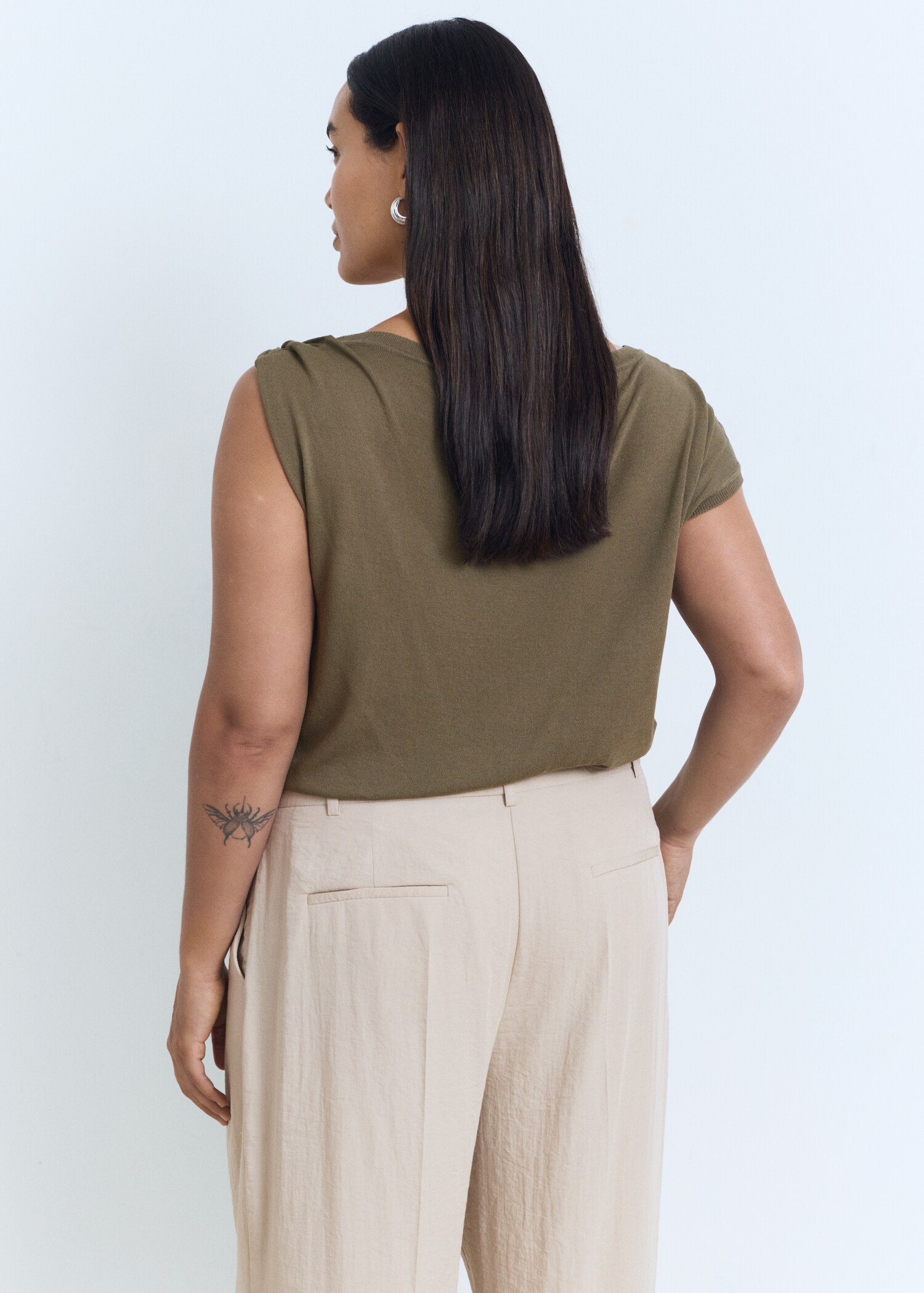 Wide-leg pleated trousers - Details of the article 4