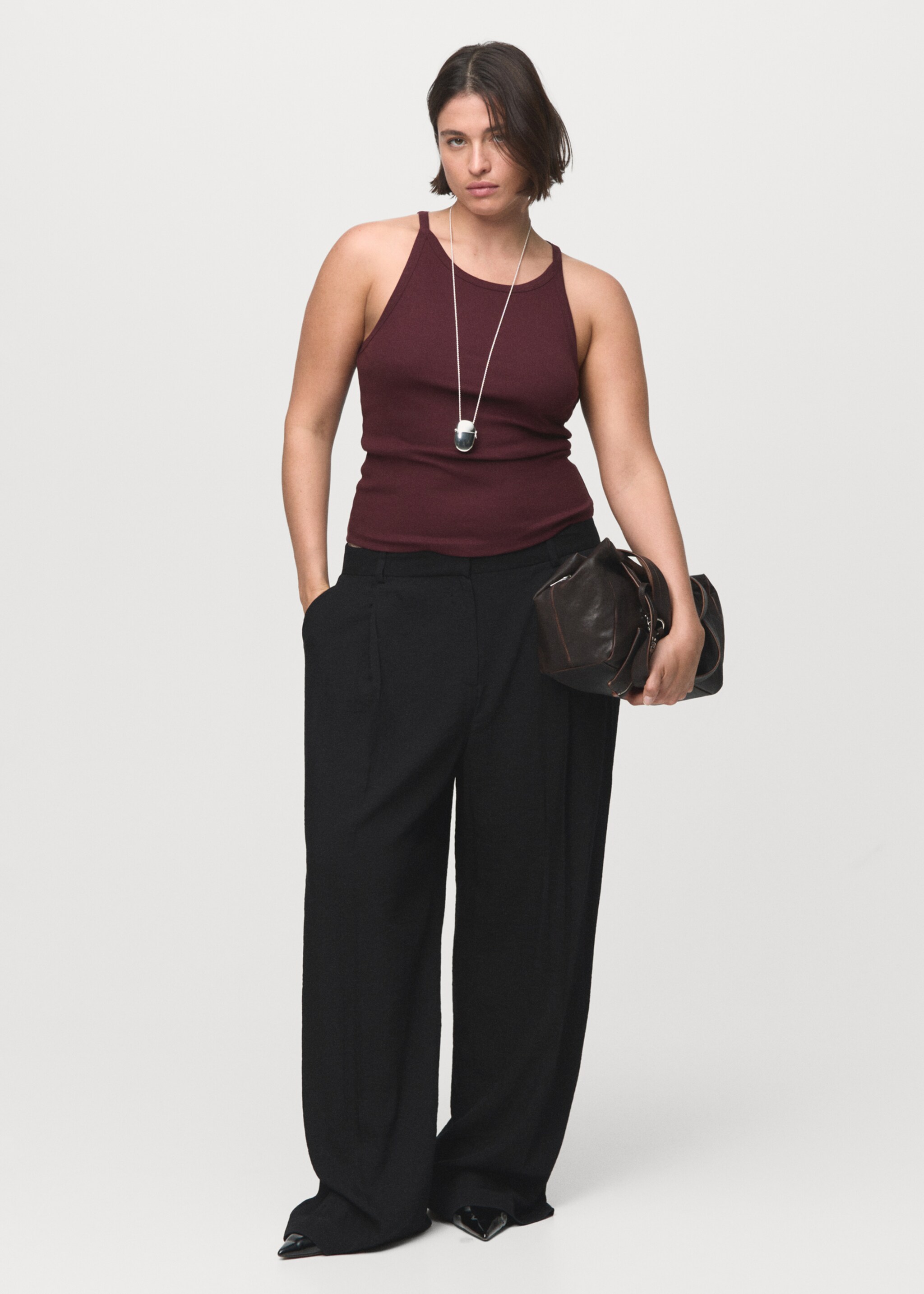 Wide leg pleated trousers - Details of the article 3, Black. Ref: 17071515-00.