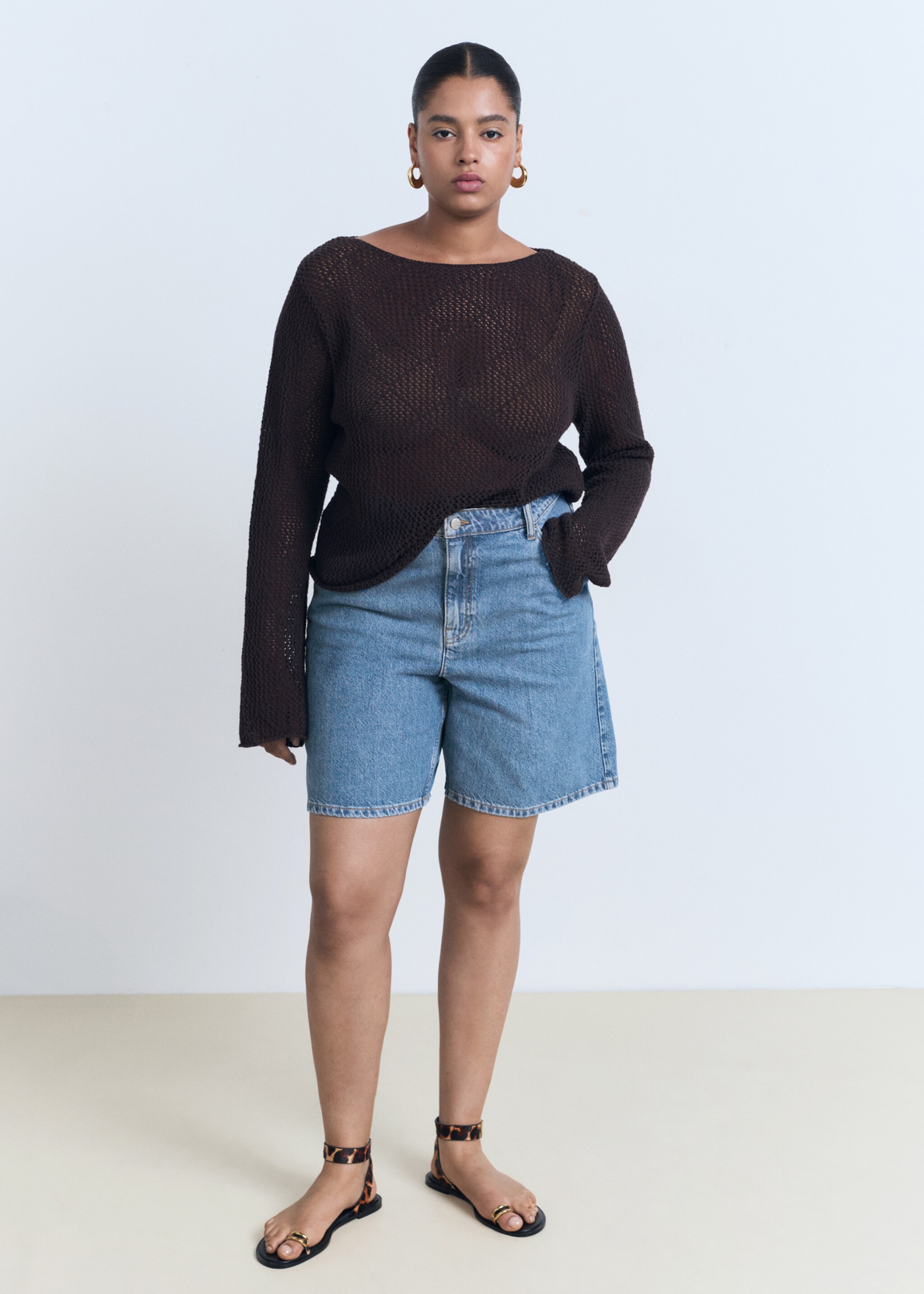 High-waist straight-fit denim shorts - Details of the article 3