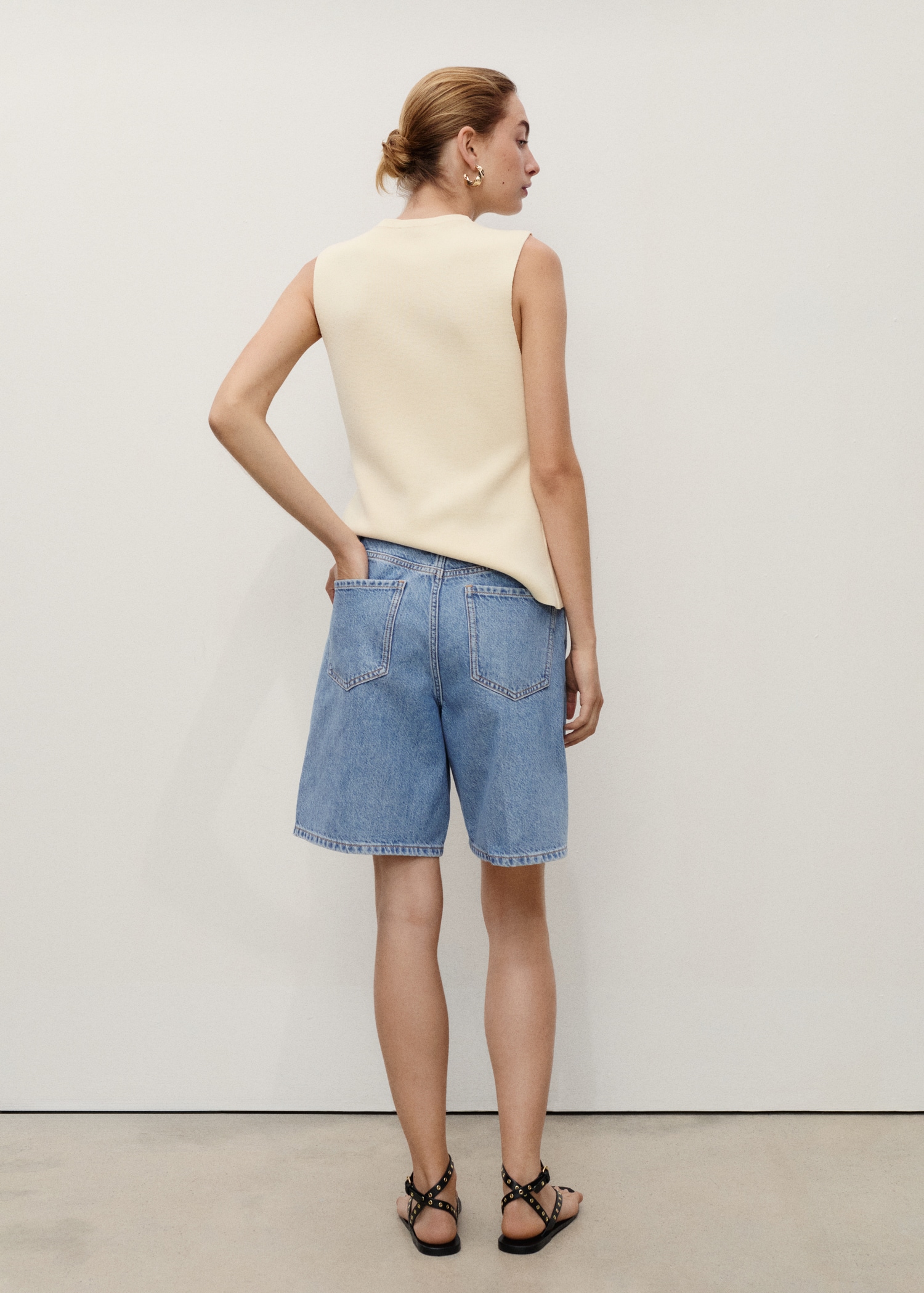 Bermudas denim rectas tiro alto Mujer MANGO España (Península