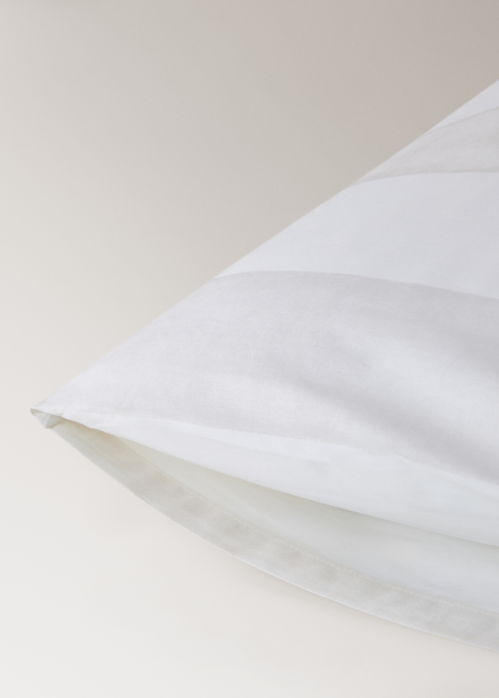 Two cotton percale pillowcases with a stripe print 50x75 cm