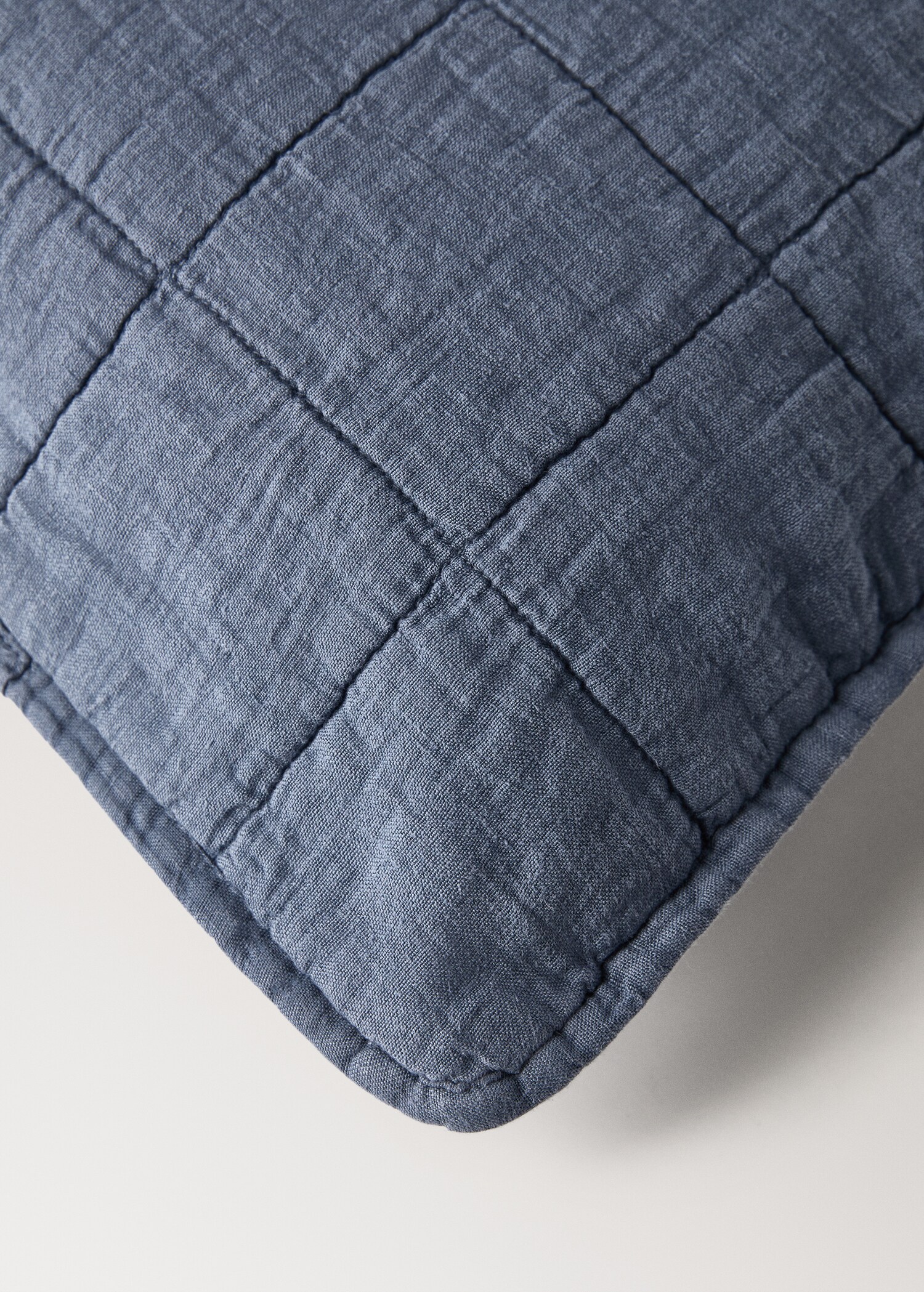 Декоративна наволочка для дитячого ліжка з льону та бавовни garment-dyed 40x40 см - Детальніше про товар 2