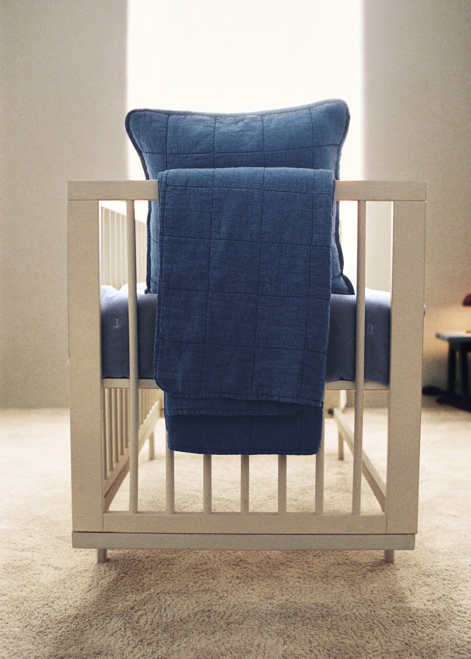 Linen-cotton garment-dyed children's bed cushion cover, 40x40 cm - Details of the article 6