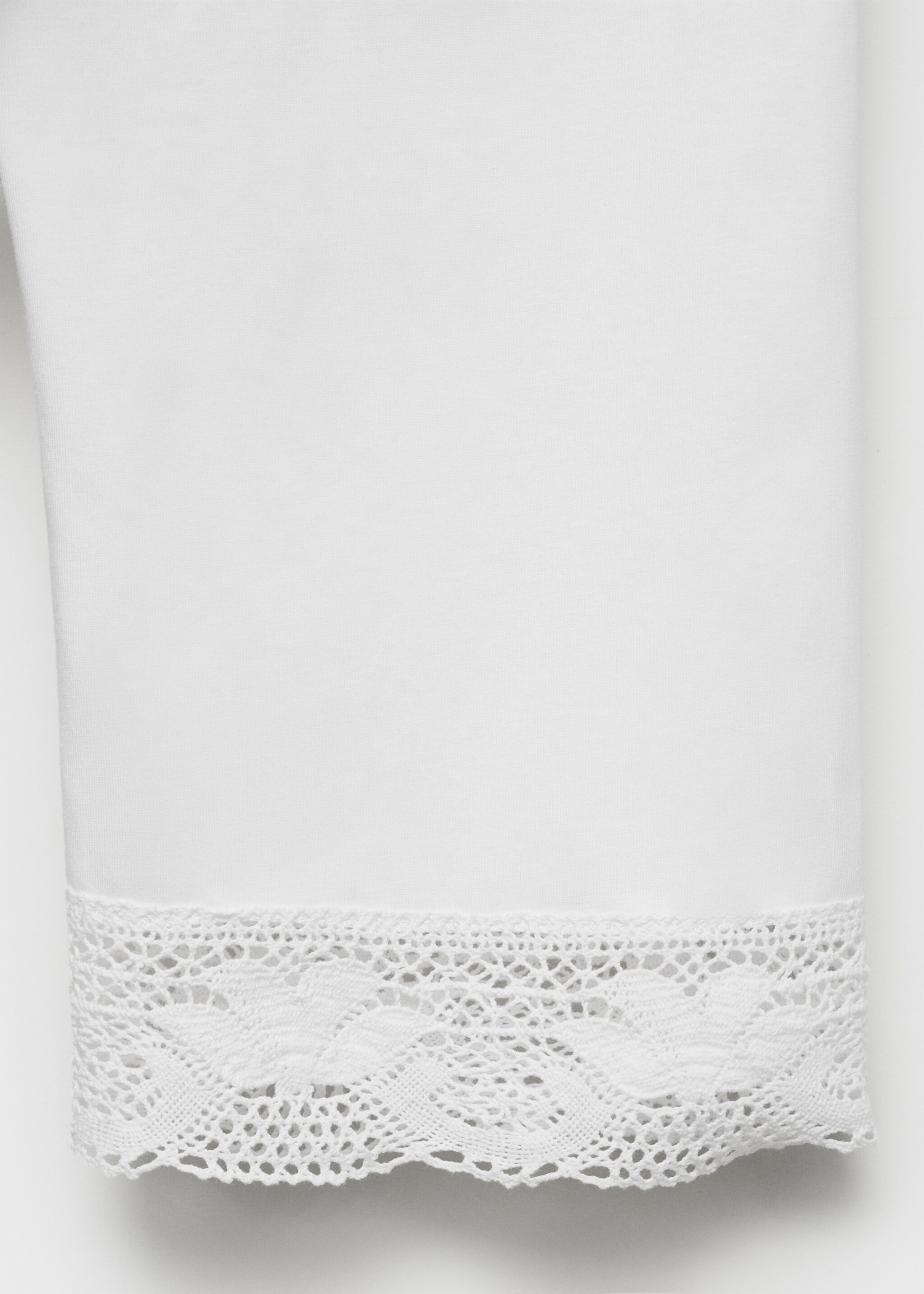 Cotton robe with lace - Details of the article 0, White. Ref: 17071544-00.