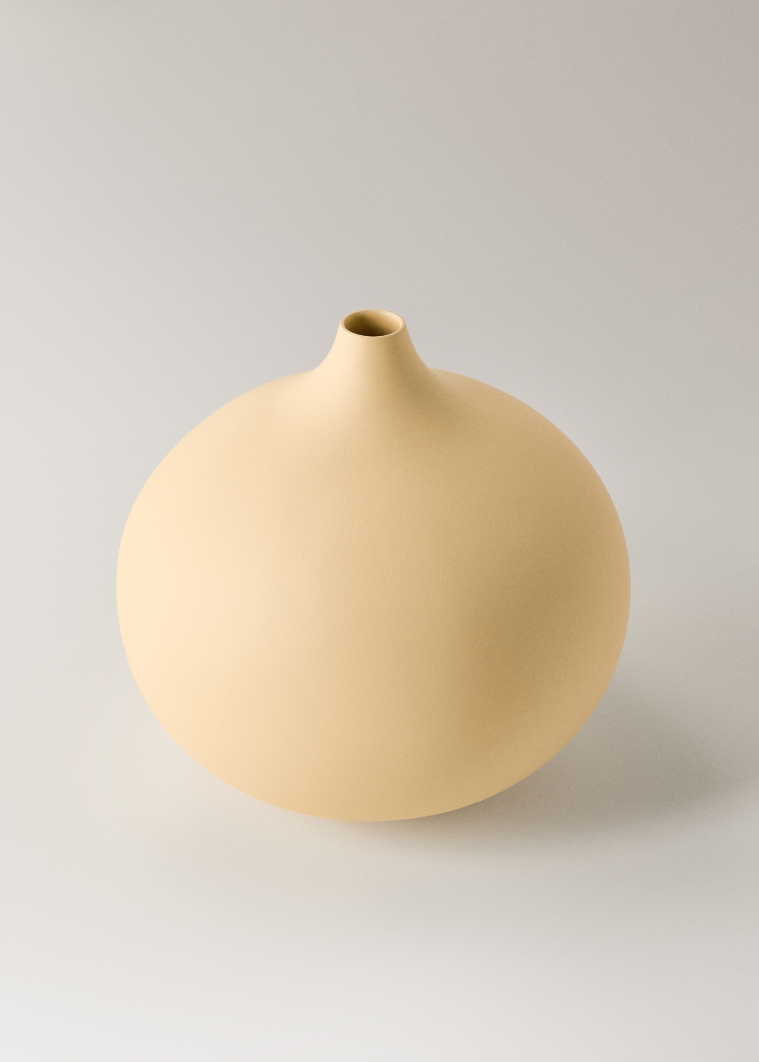 Round earthenware vase medium - Details of the article 2