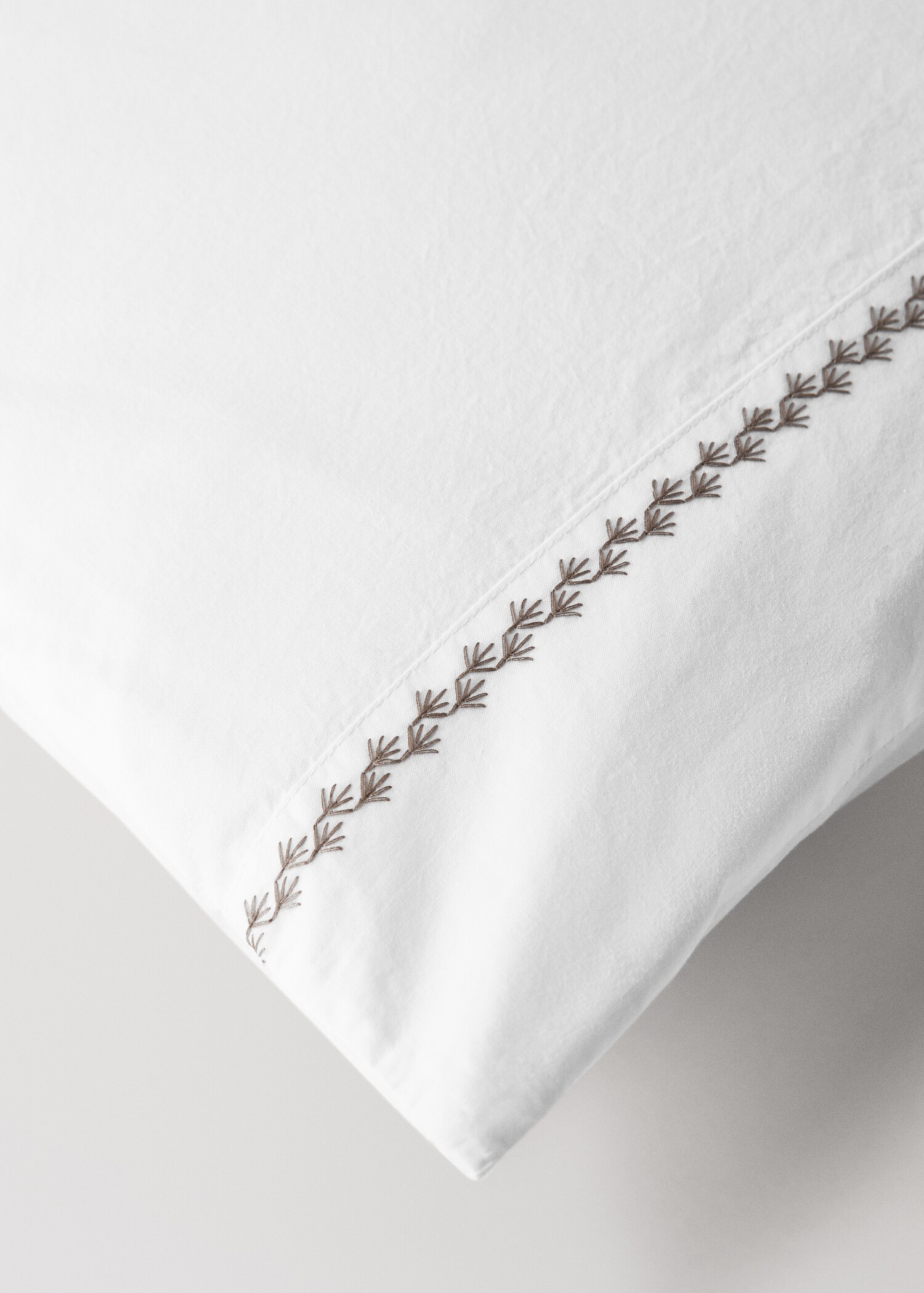 Cot pillow case igel - Details of the article 1