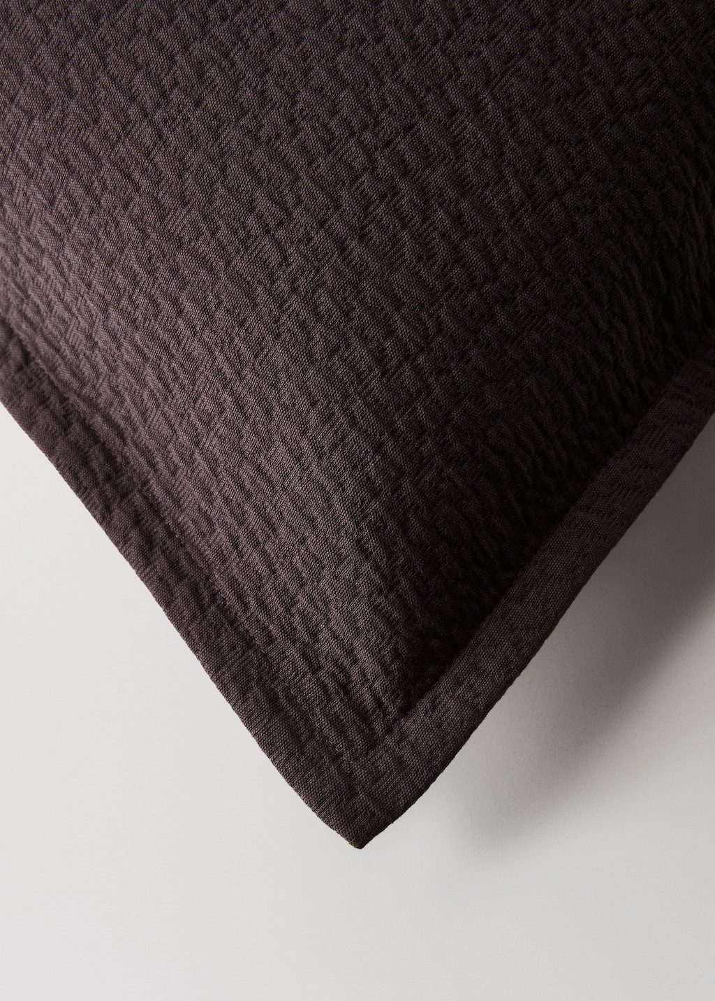 Garment-dyed cotton textured cushion cover 50x50 cm