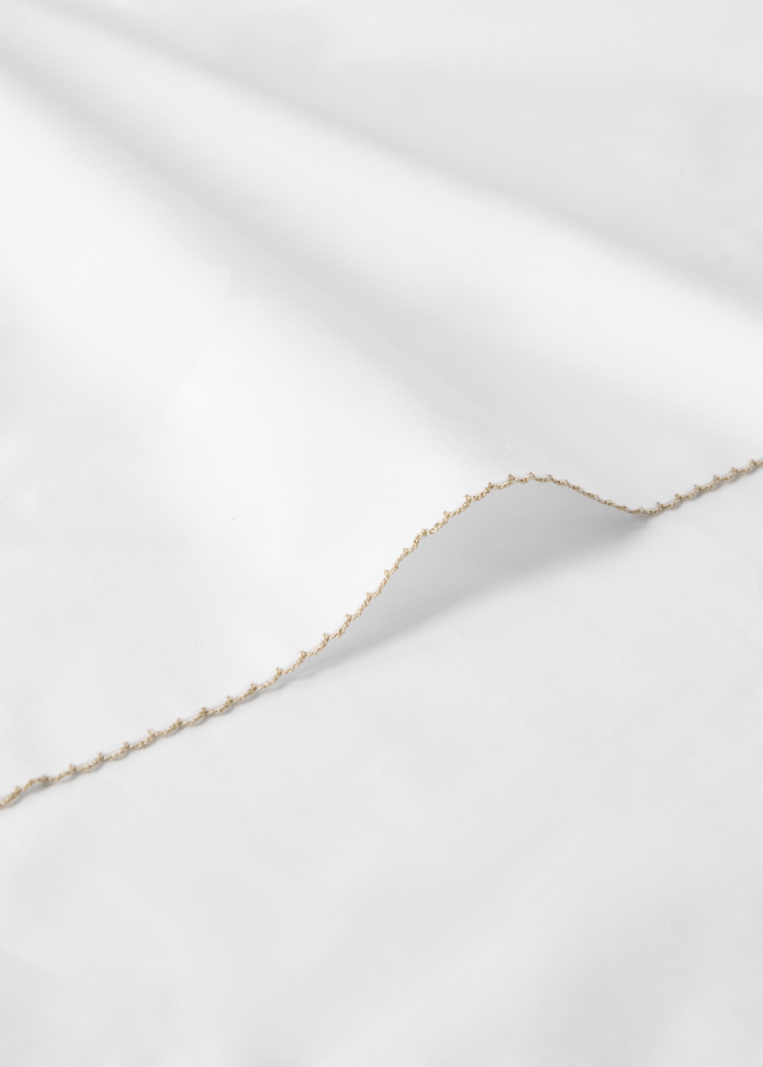 Cotton percale top sheet with picueta detail for cot - Details of the article 1