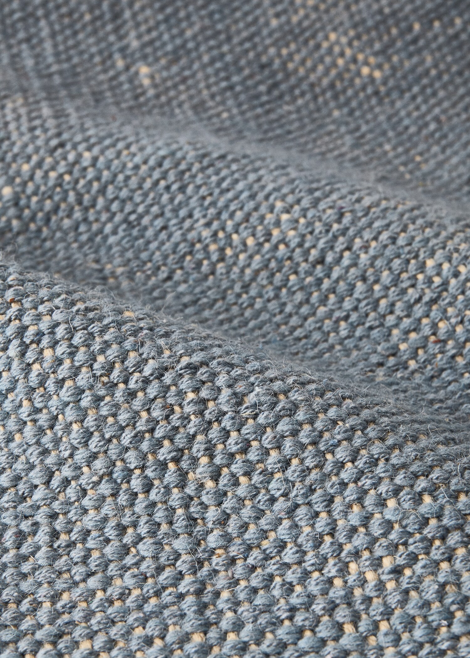Children's rug woven from a blend of wool and jute - Details of the article 2