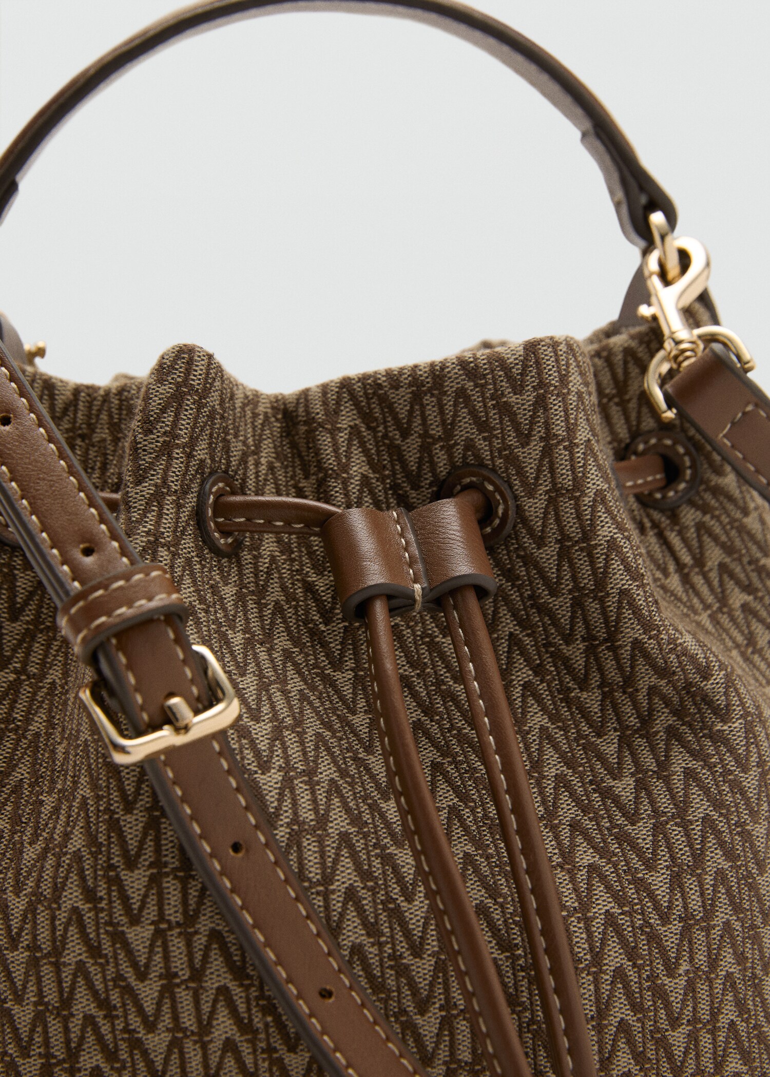 Bucket bag with printed logo - Details of the article 2